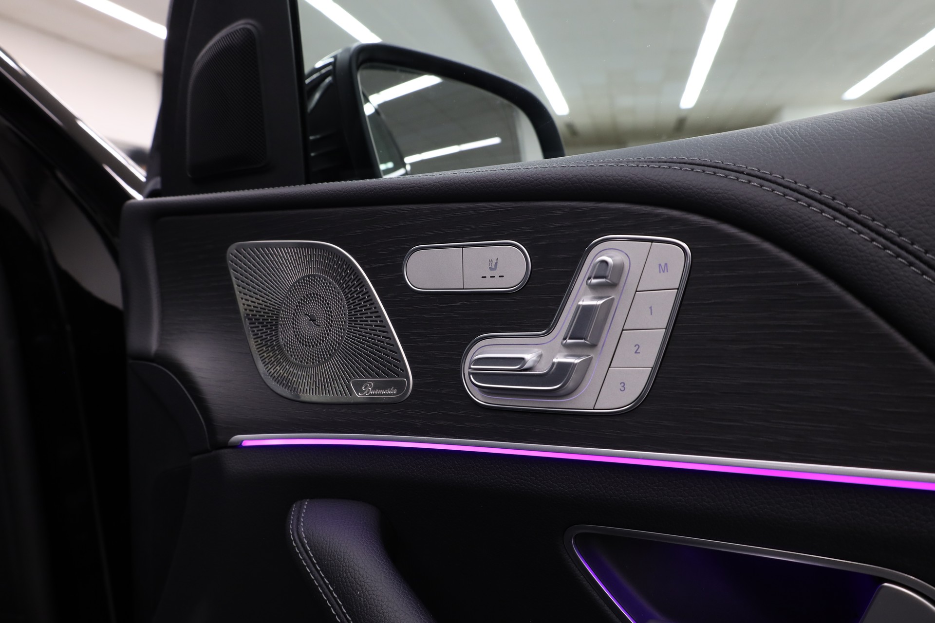 MERCEDES-BENZ GLE 300 d AMG Line 4matic-image-24