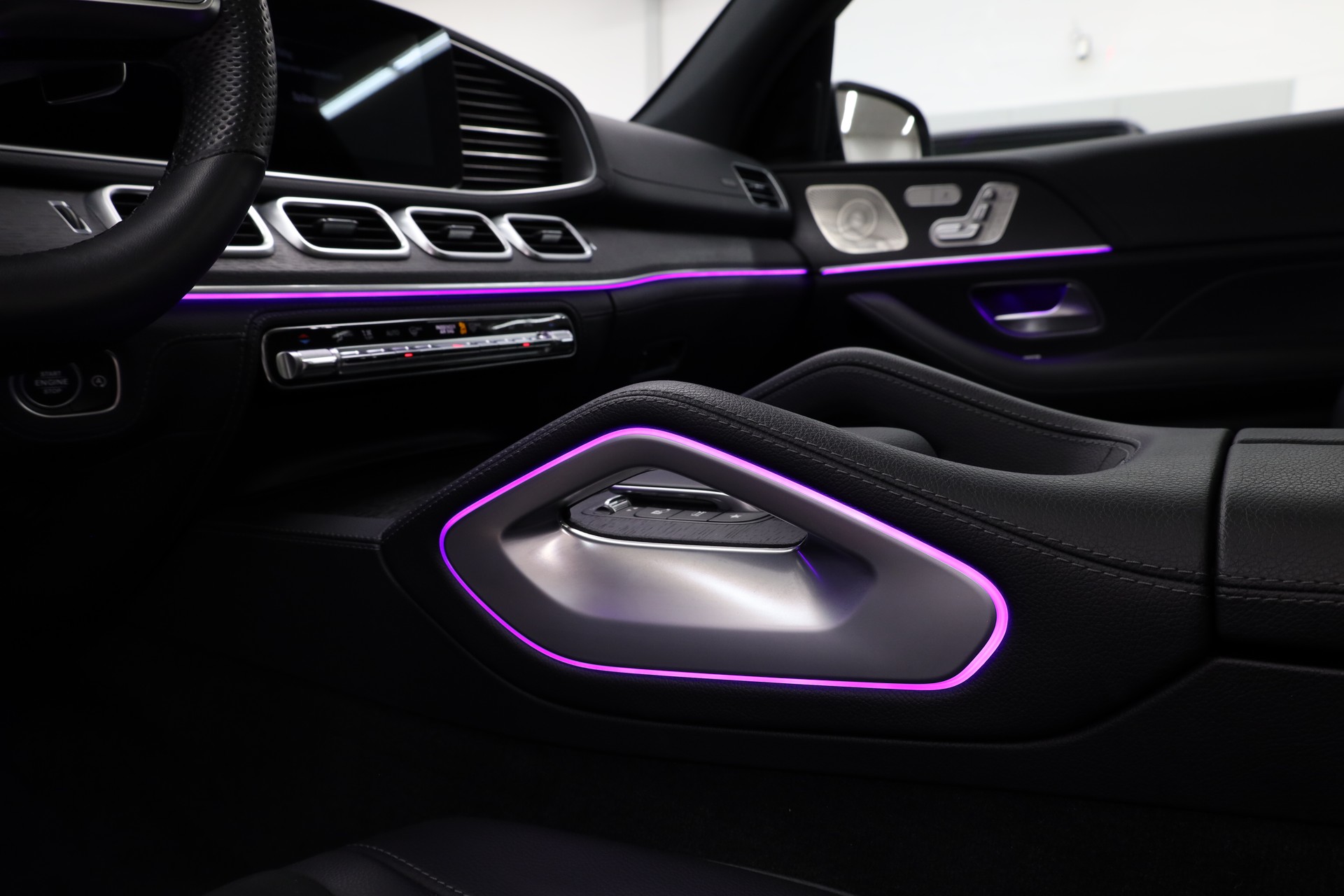 MERCEDES-BENZ GLE 300 d AMG Line 4matic-image-19