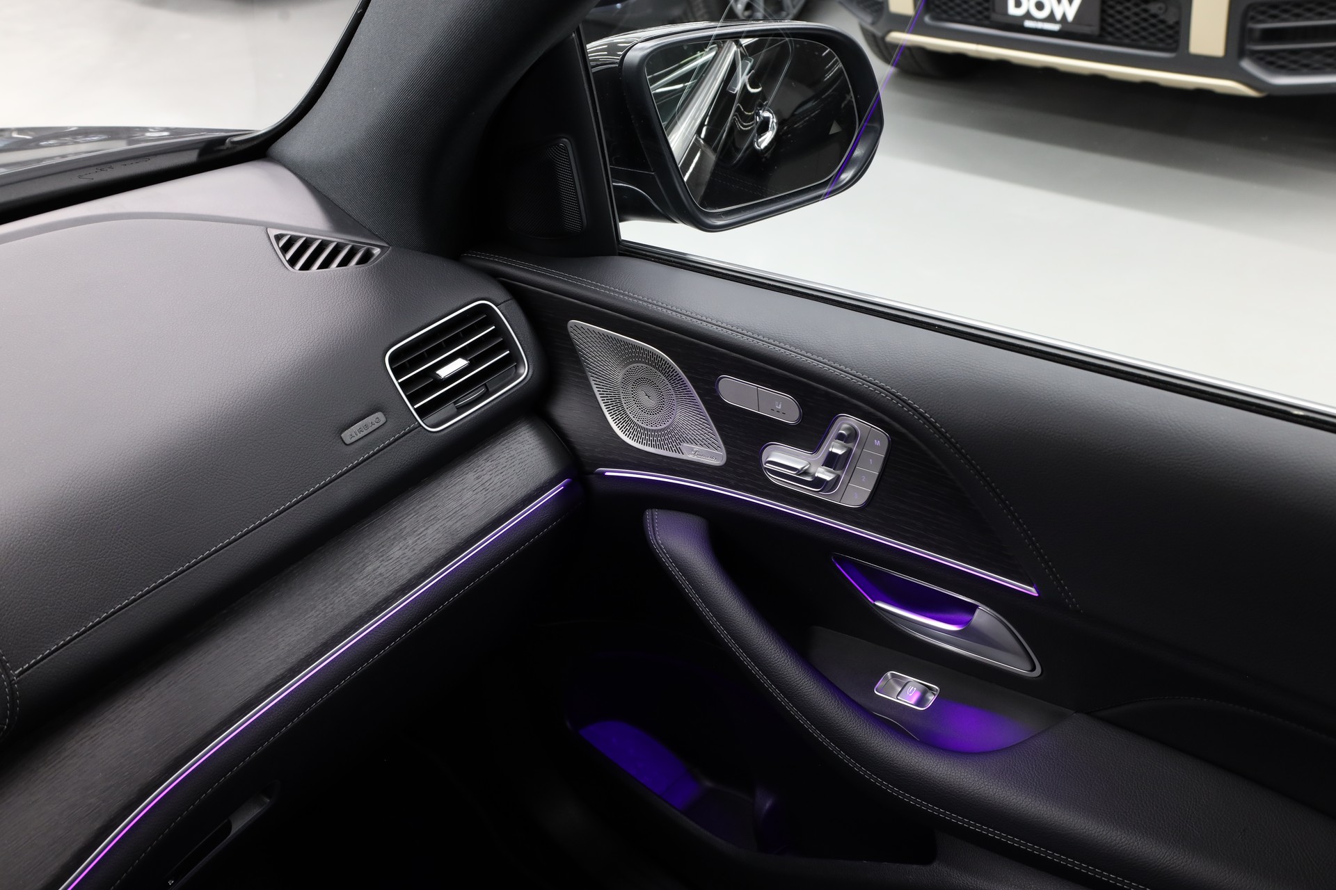 MERCEDES-BENZ GLE 300 d AMG Line 4matic-image-17