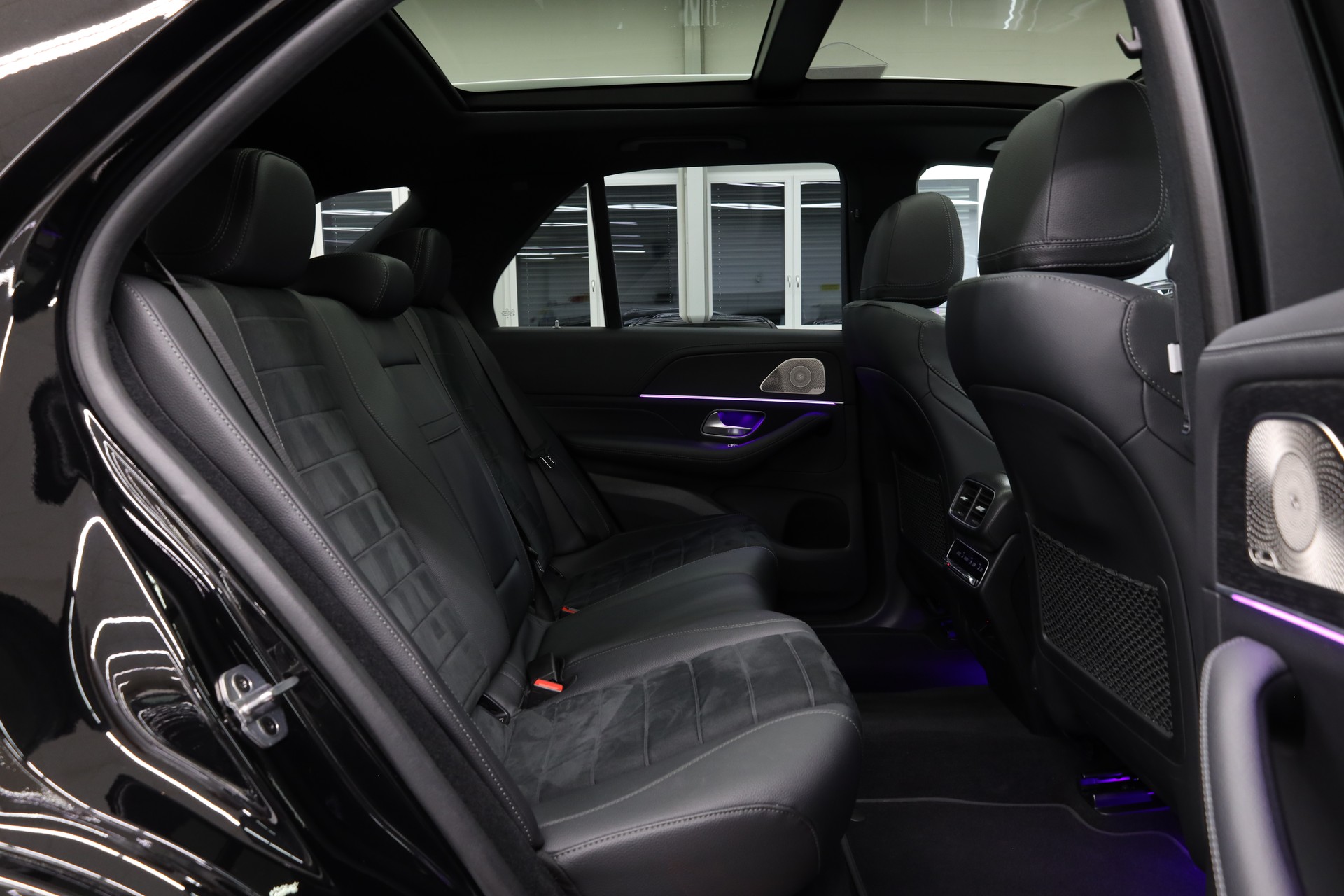MERCEDES-BENZ GLE 300 d AMG Line 4matic-image-23