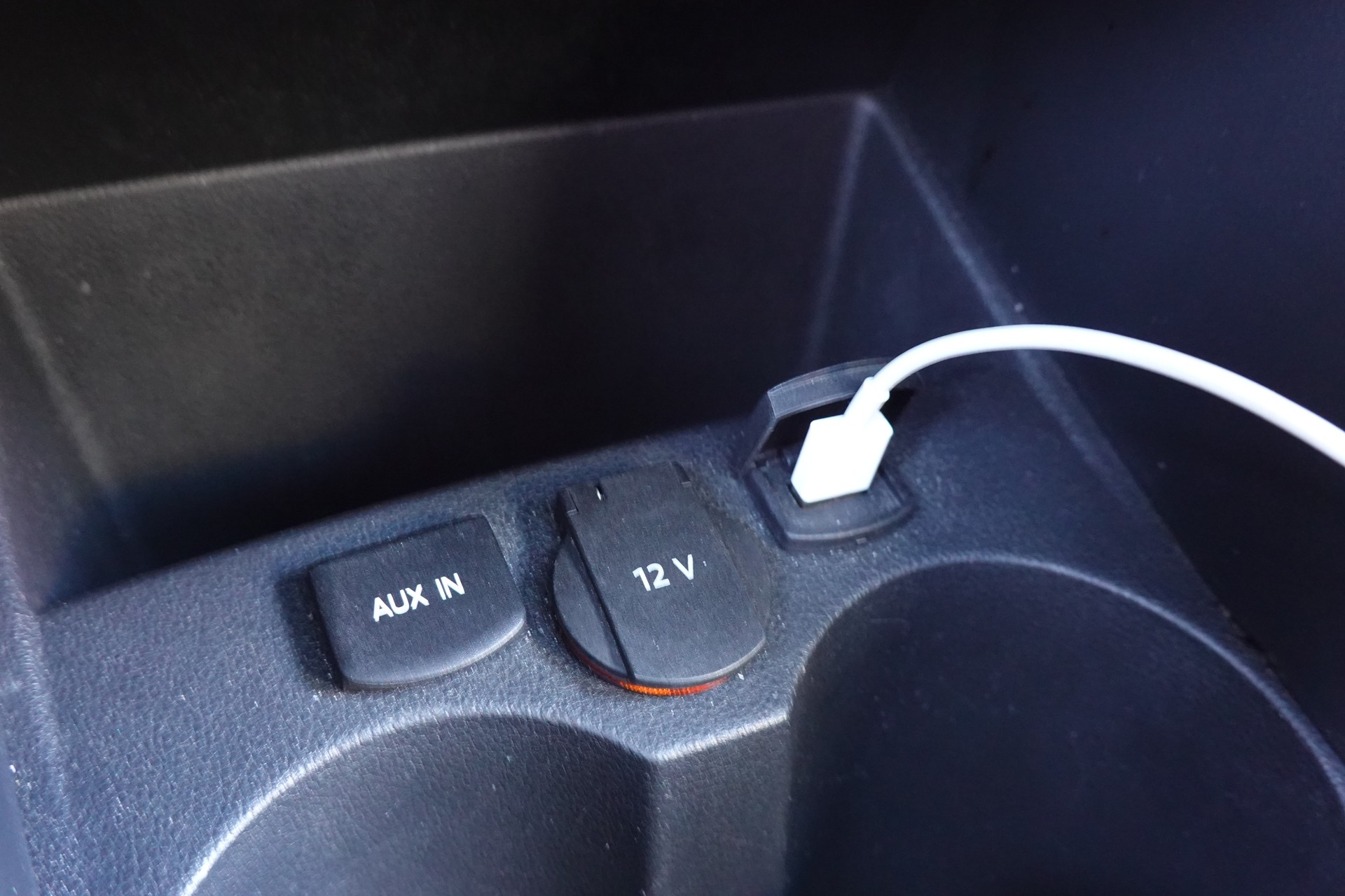 VW Polo 1.8 TSI GTI DSG - « CH Auto * Tout Ouvrant * Caméra * Tempomat * Drive Select »-image-12