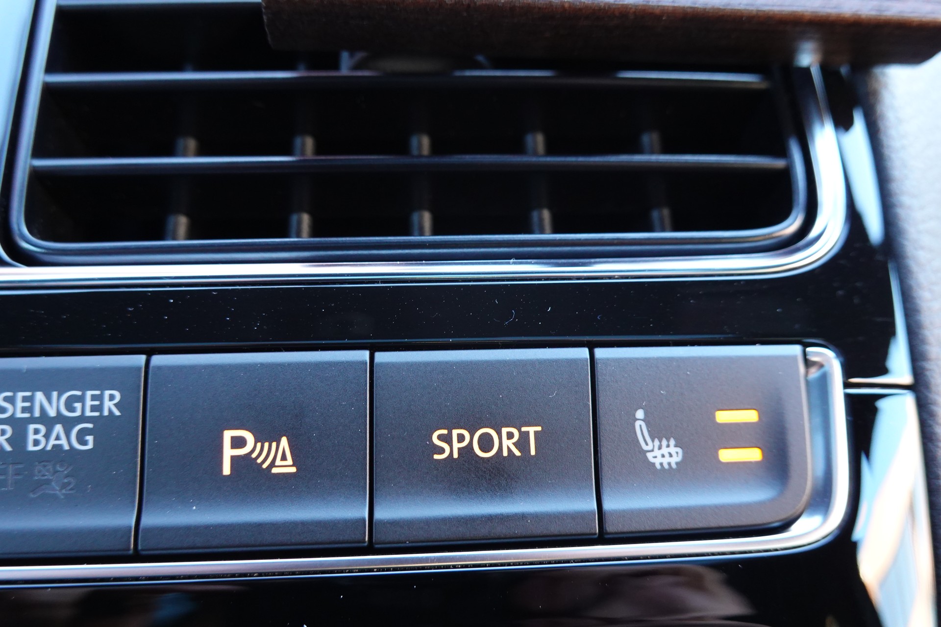 VW Polo 1.8 TSI GTI DSG - « CH Auto * Tout Ouvrant * Caméra * Tempomat * Drive Select »-image-14