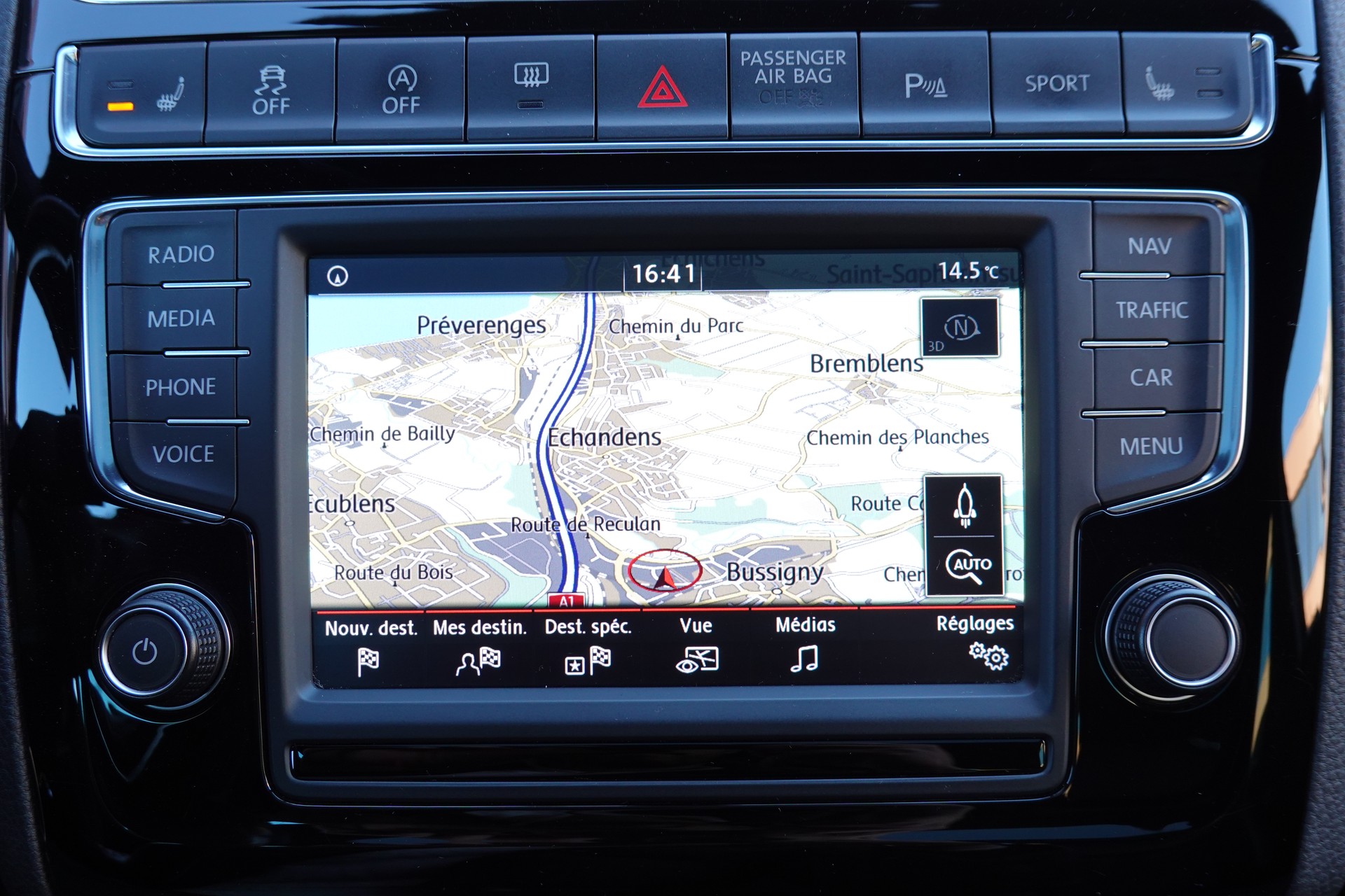 VW Polo 1.8 TSI GTI DSG - « CH Auto * Tout Ouvrant * Caméra * Tempomat * Drive Select »-image-16
