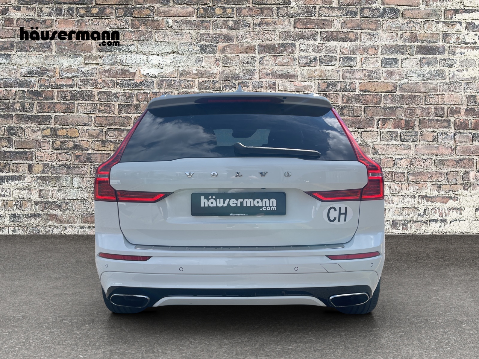 VOLVO XC60 2.0 T8 TE R-Design AWD-image-4