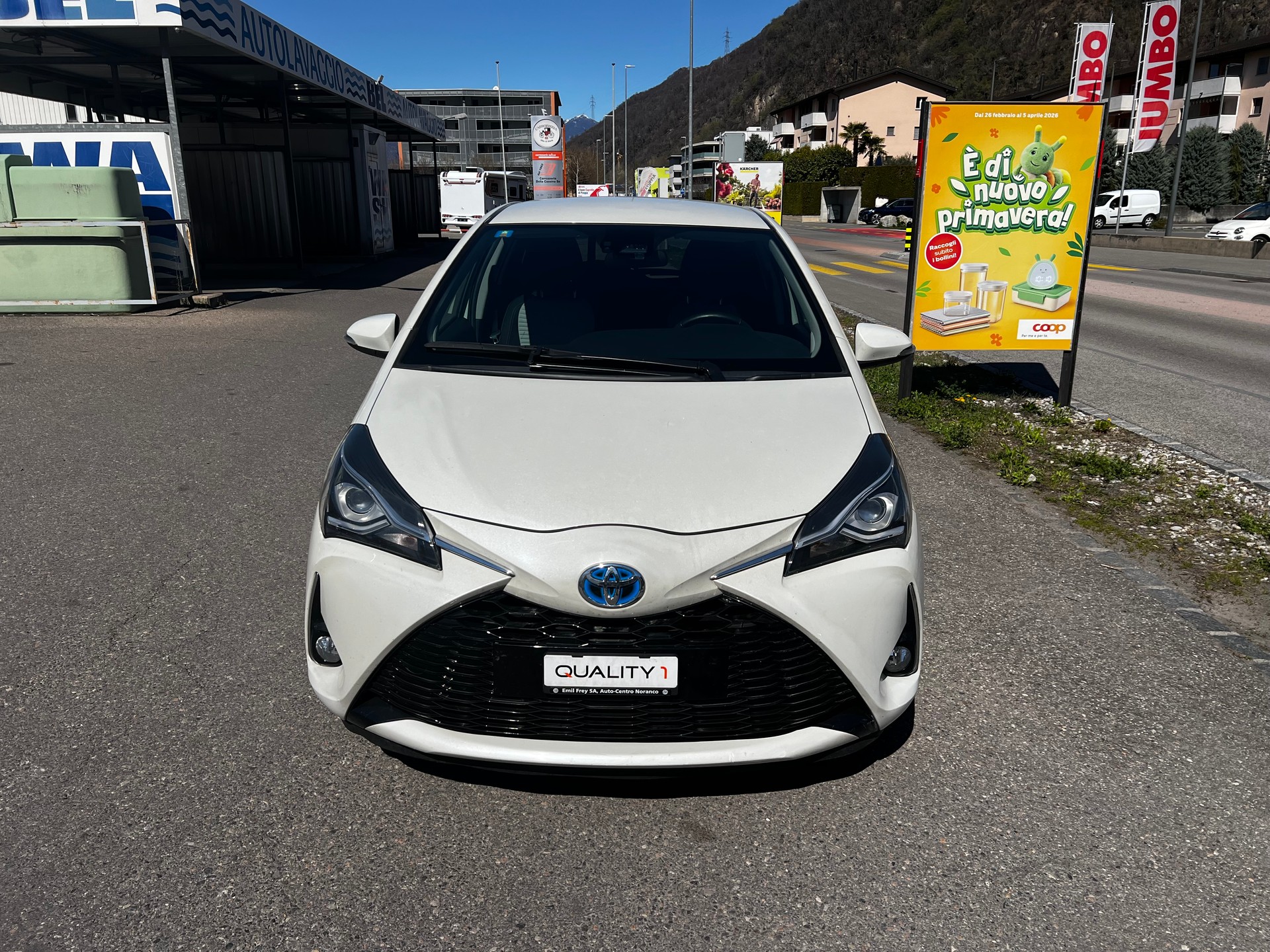 TOYOTA Yaris 1.5 VVT-i Hybrid Trend e-CVT-image-2