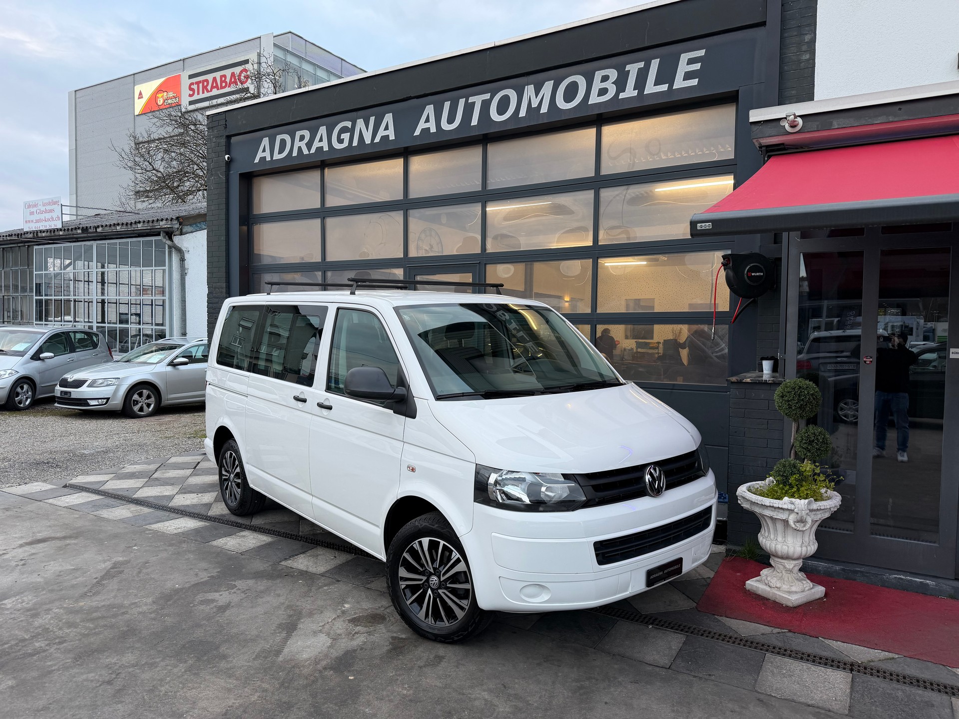 VW T5 2.0 TDI BMT 9Plätze-image-0