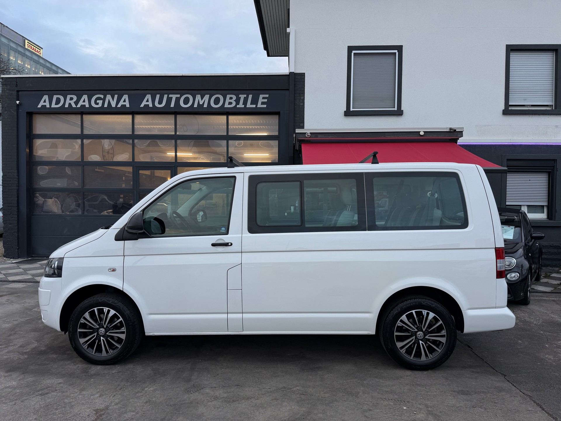 VW T5 2.0 TDI BMT 9Plätze-image-4
