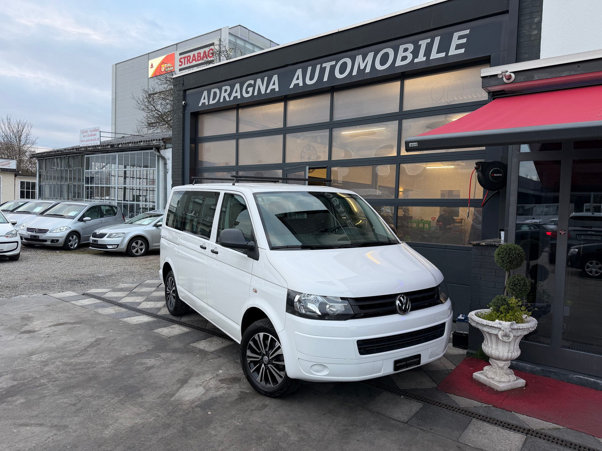 VW T5 2.0 TDI BMT 9Plätze-image-1