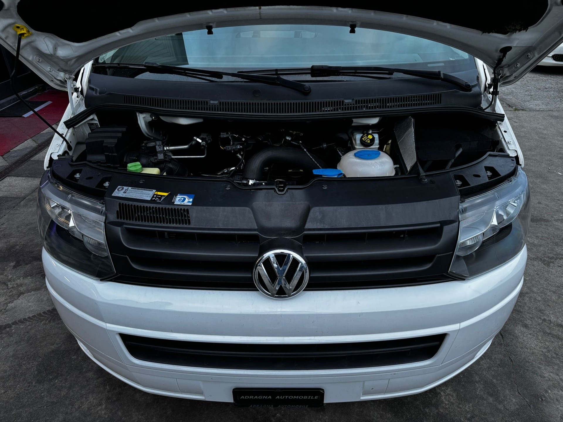 VW T5 2.0 TDI BMT 9Plätze-image-26