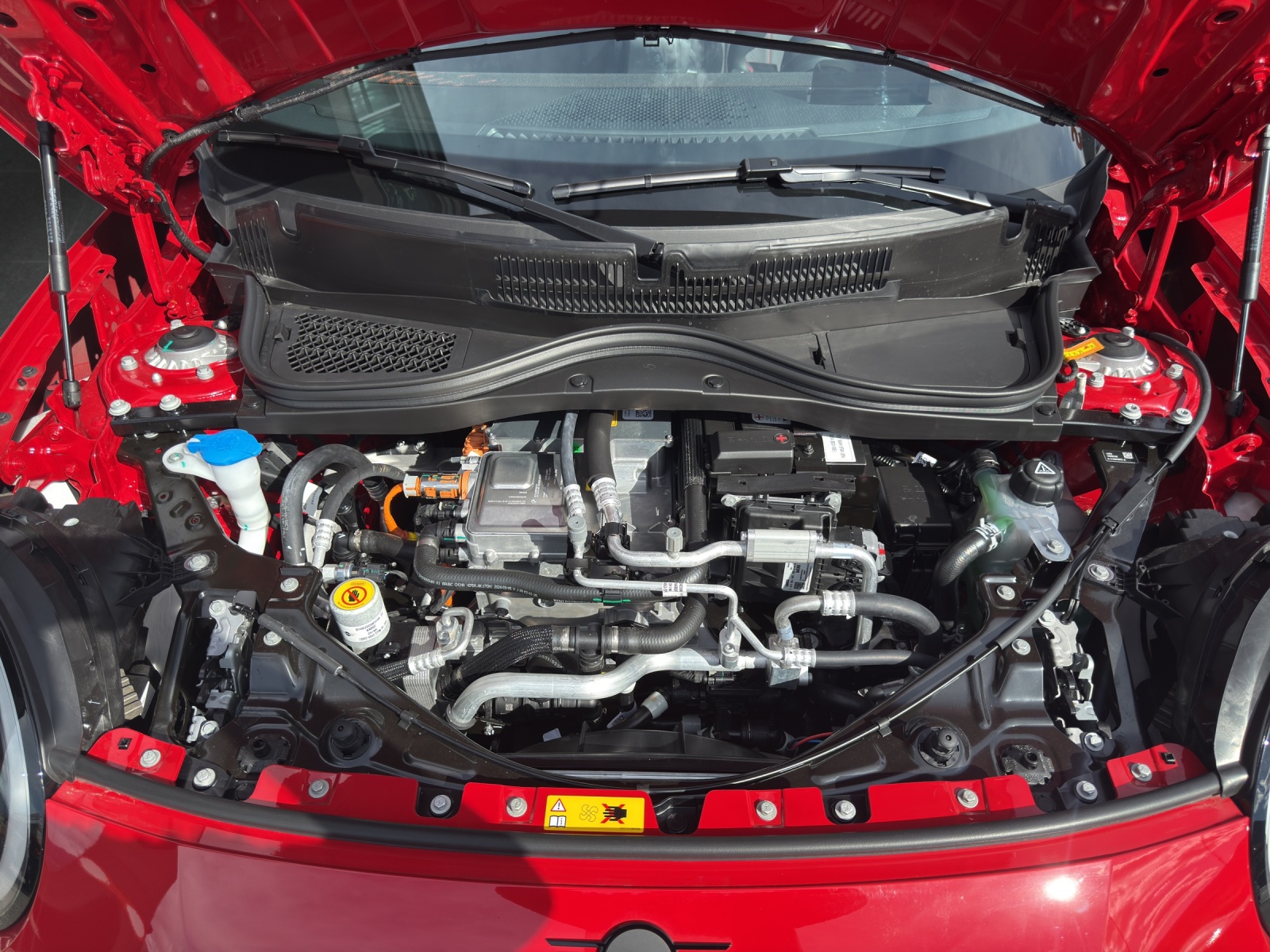 MINI Cooper SE-image-18
