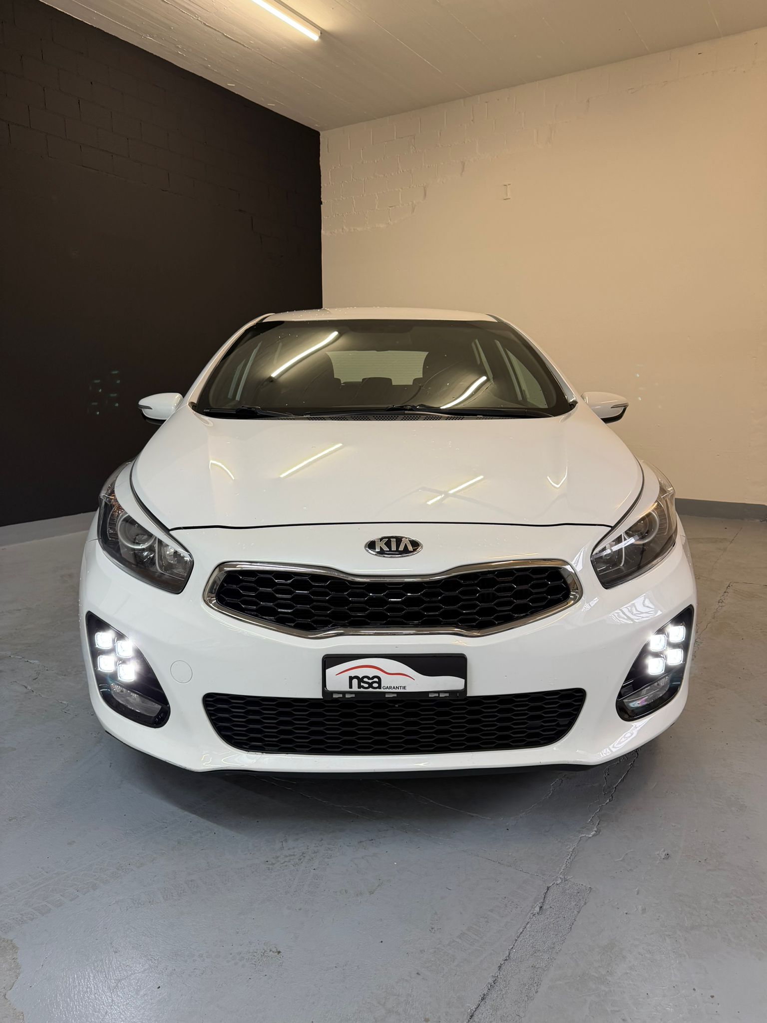 KIA Cee'd 1.0 T-GDi Trend GT-Line ***CH-Fahrzeug***-image-1
