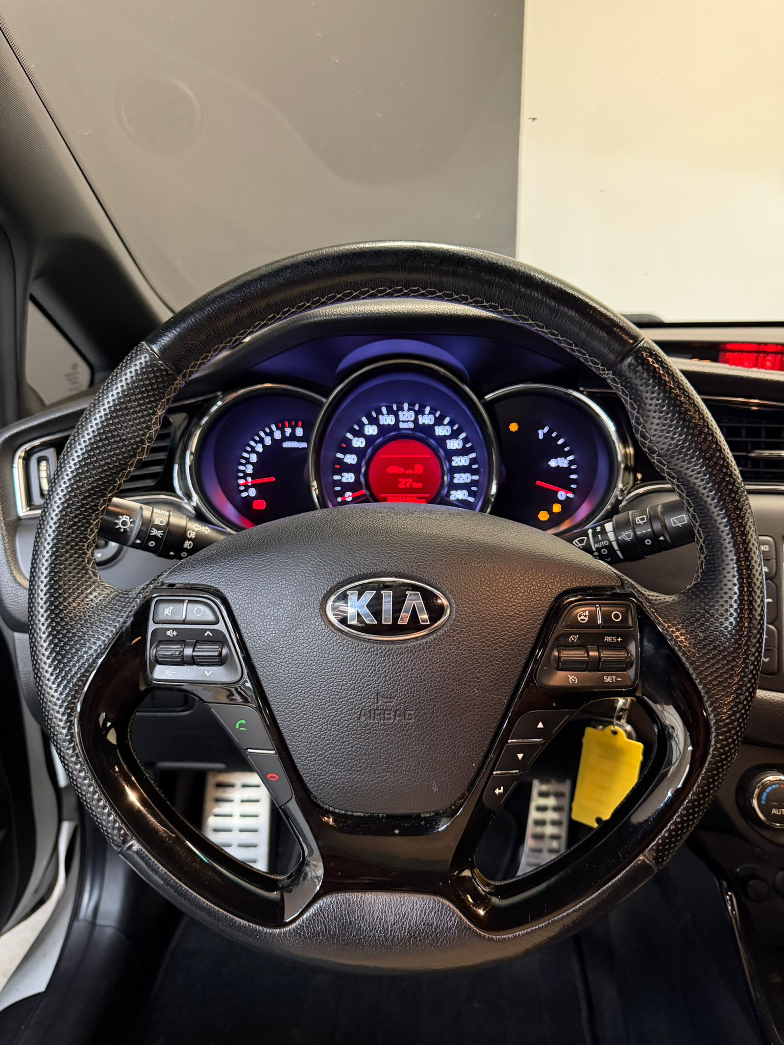 KIA Cee'd 1.0 T-GDi Trend GT-Line ***CH-Fahrzeug***-image-8