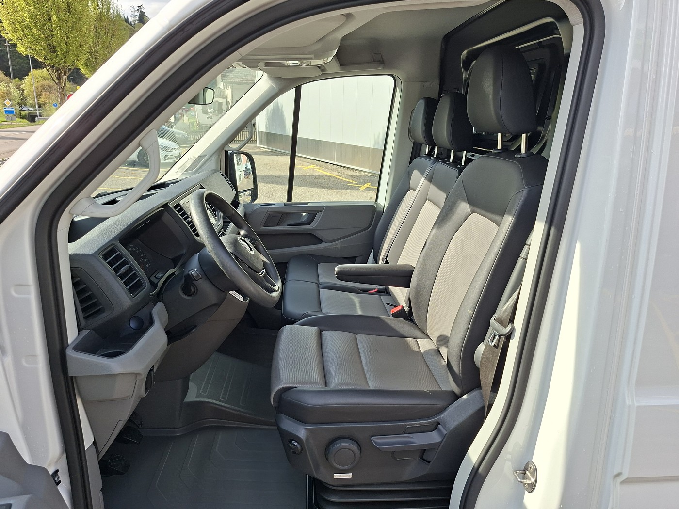 VW Crafter 35 2.0 BiTDI Entry L3-image-8