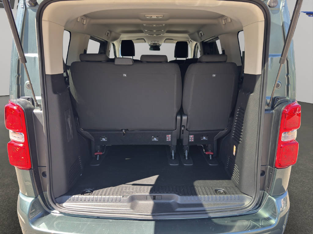 PEUGEOT Traveller Standard 2.0 BlueHDi 180 Business S/S-image-13