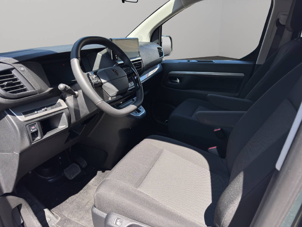 PEUGEOT Traveller Standard 2.0 BlueHDi 180 Business S/S-image-8