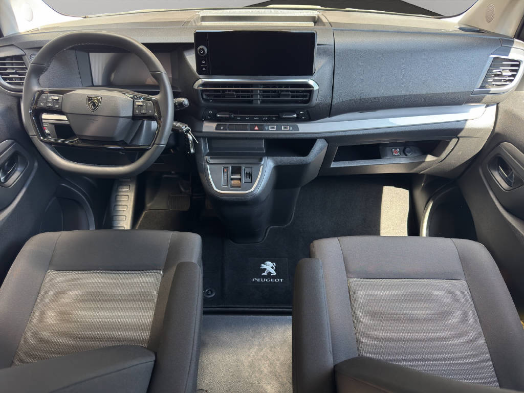 PEUGEOT Traveller Standard 2.0 BlueHDi 180 Business S/S-image-9