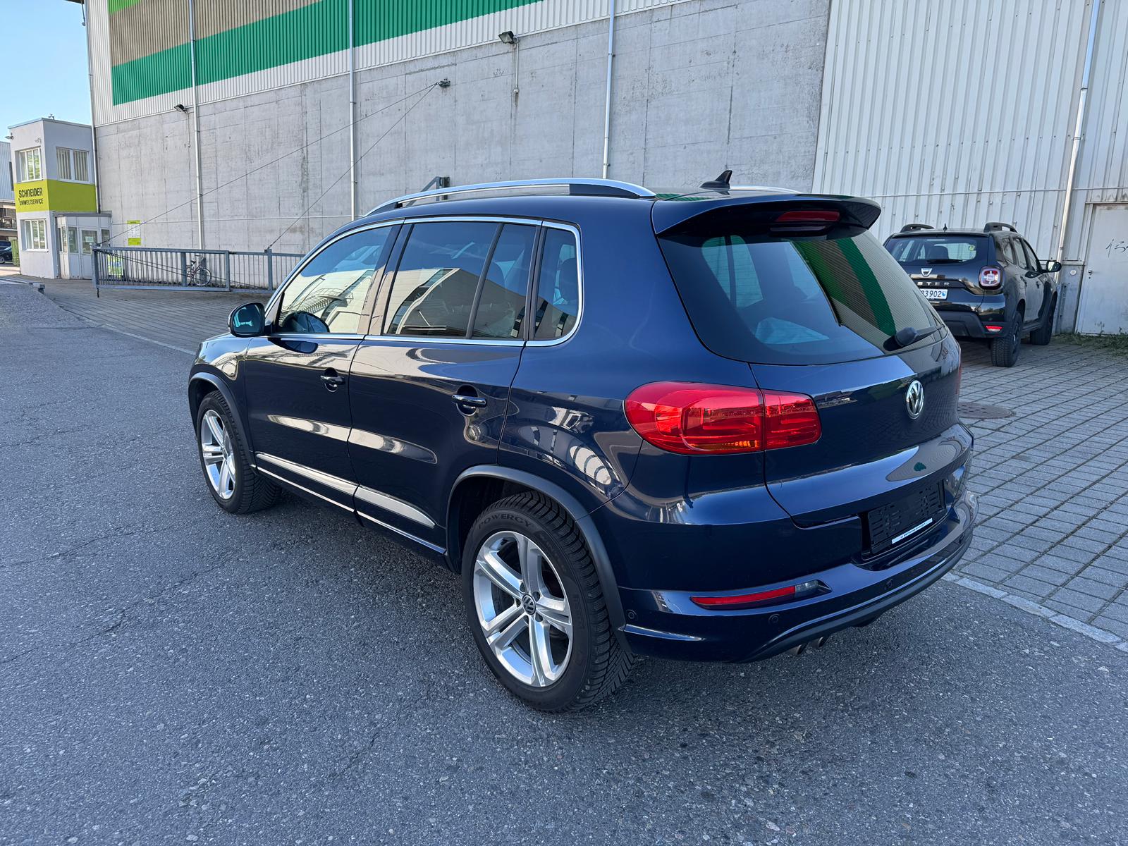 VW Tiguan 2.0 TDI BMT R-Line Design 4Motion DSG-image-3