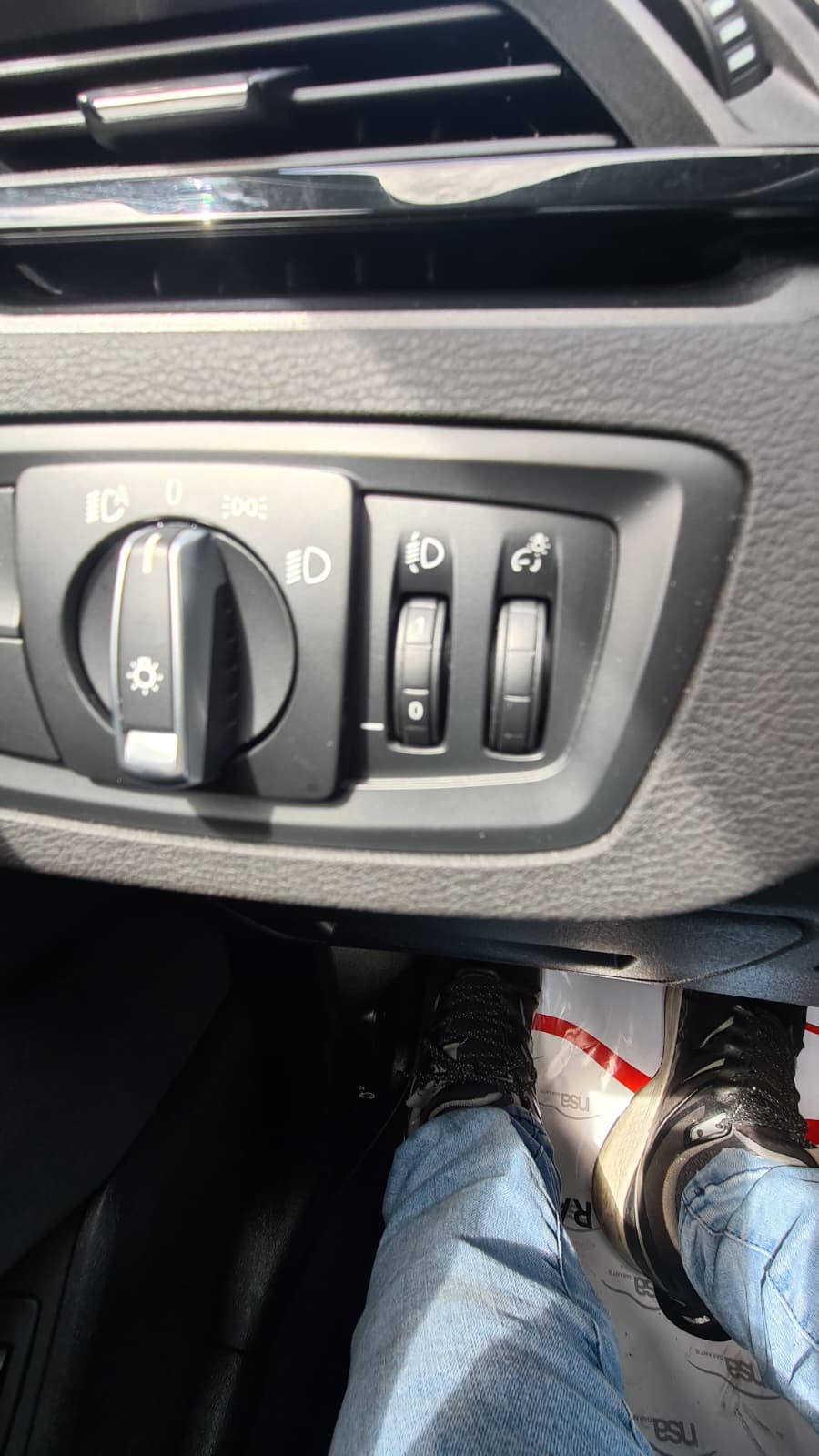 BMW X1 xDrive 18d Steptronic ** GR-Navi ** Sitzheizung ** PDC V+H ** Tempomat ** LTZ MFK 04.05.2026 & Service ** **-image-9