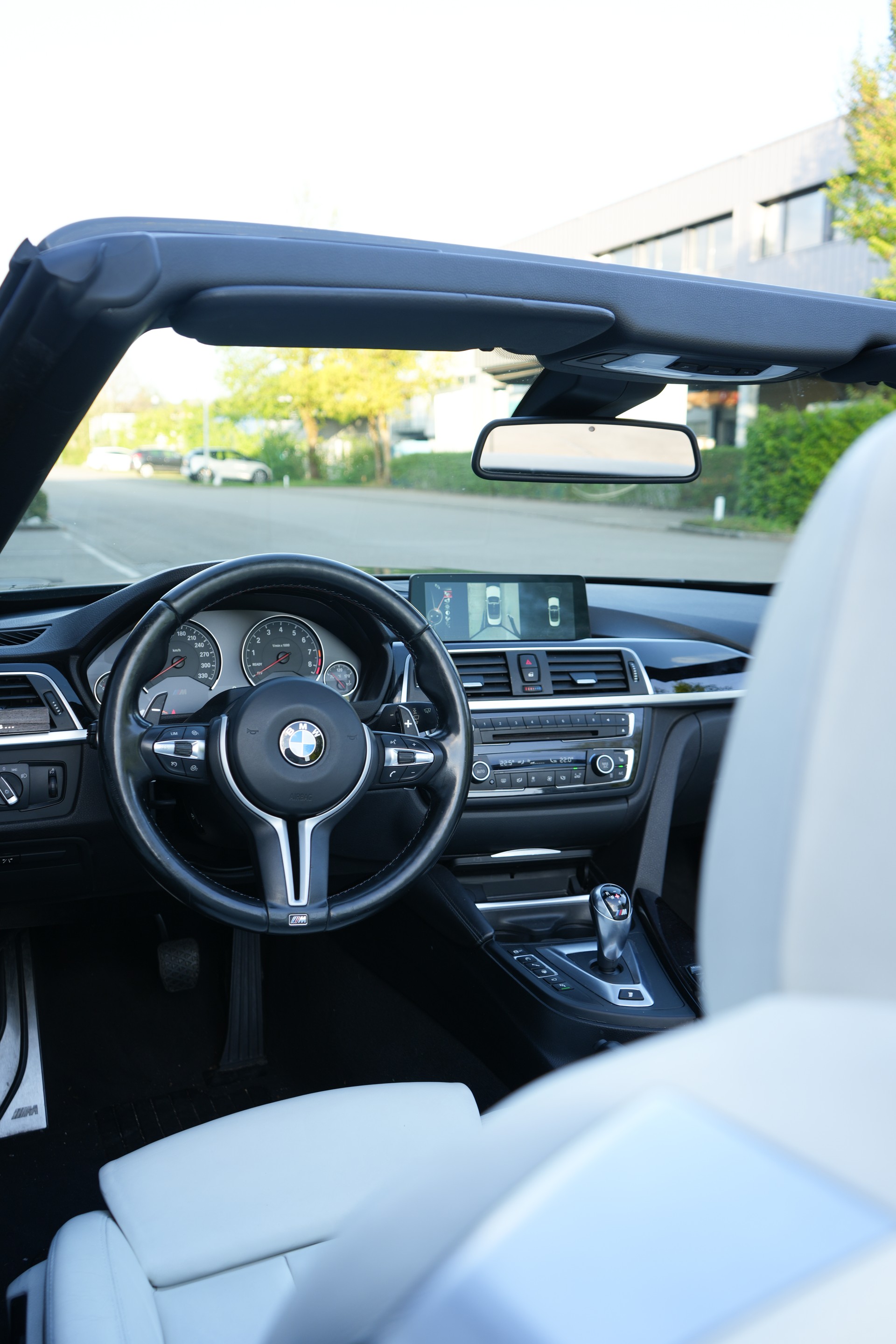 BMW M4 Cabriolet DKG-image-13
