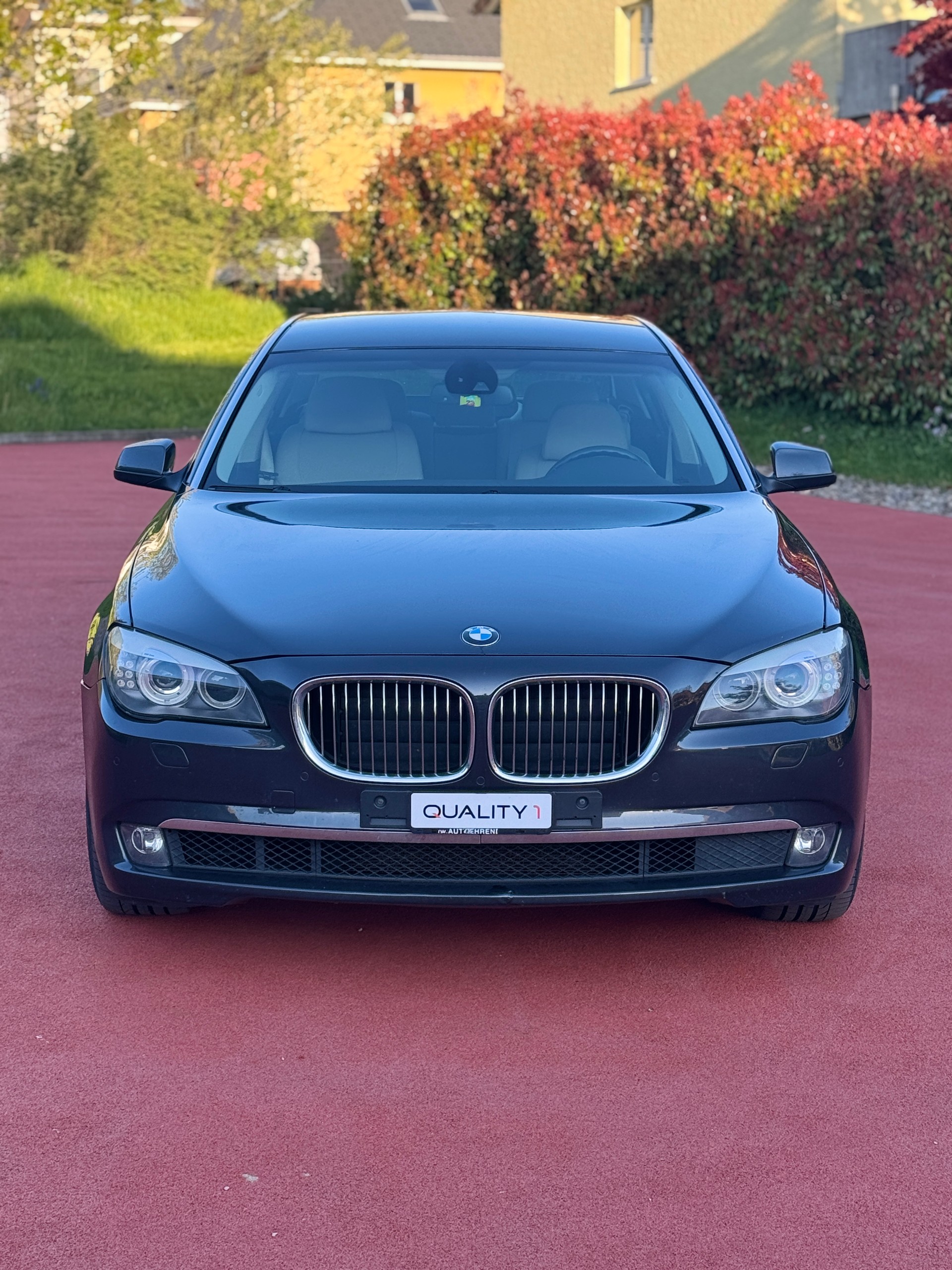 BMW 740i L-image-1