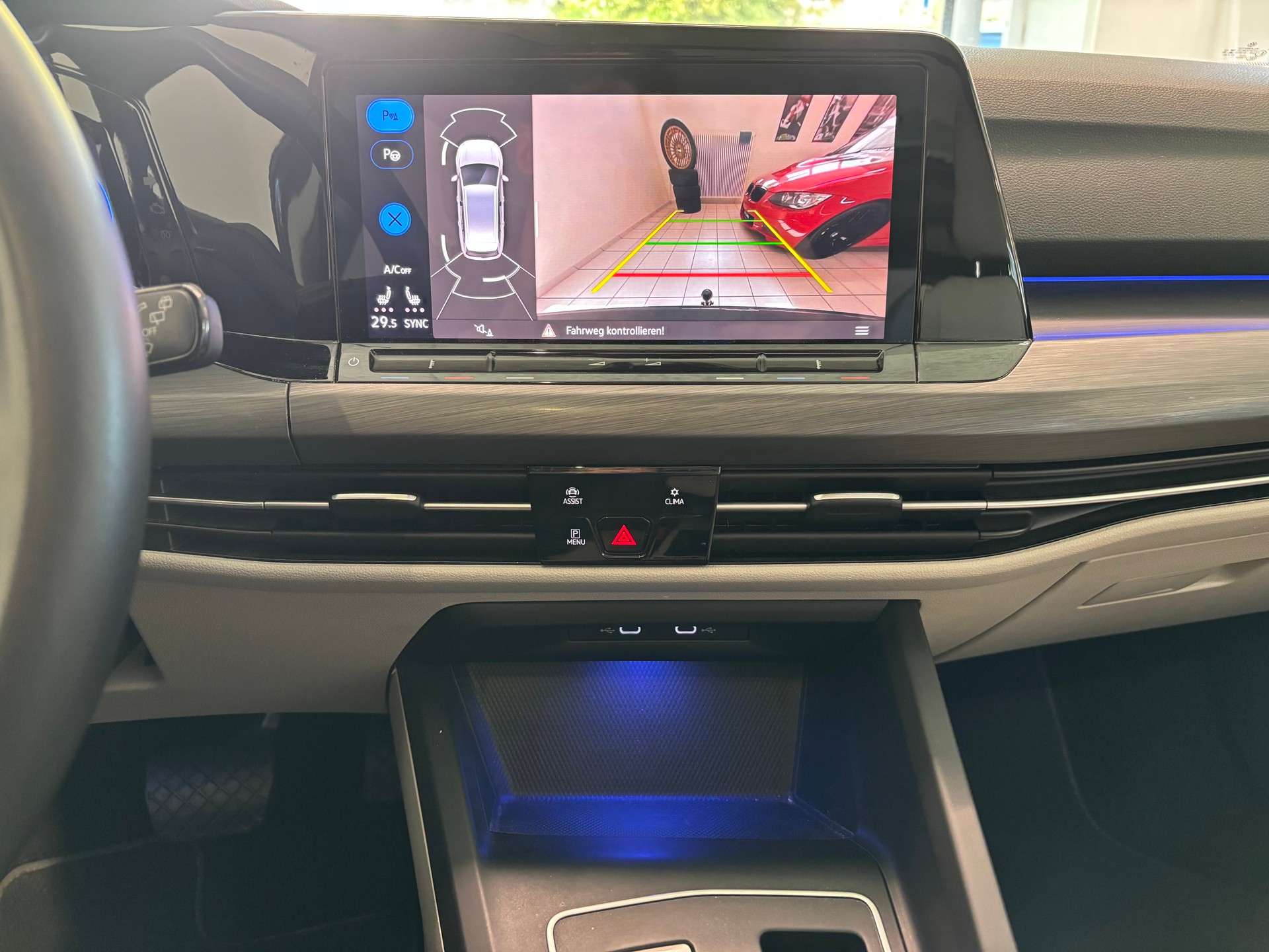 VW Golf Variant 1.5 eTSI mHEV Style-image-8
