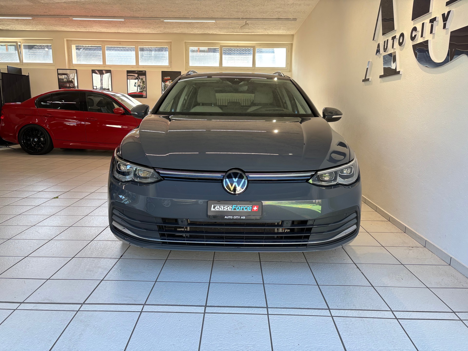 VW Golf Variant 1.5 eTSI mHEV Style-image-3