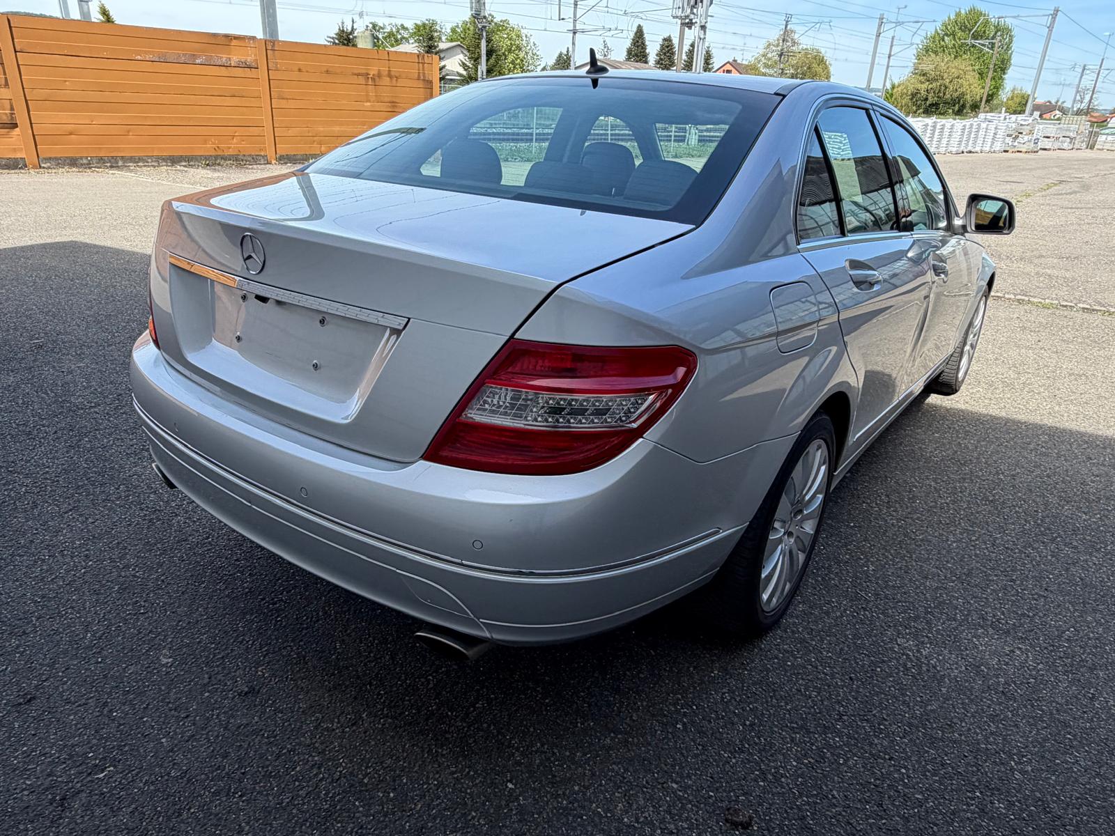 MERCEDES-BENZ C 350 4Matic 7G-Tronic-image-3