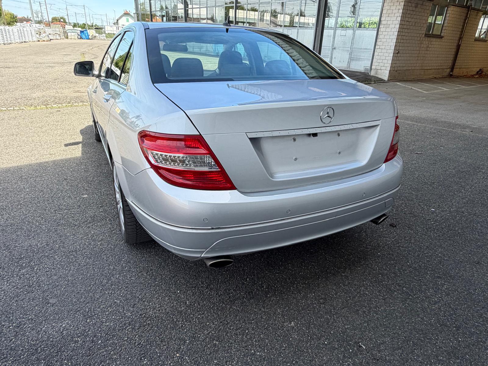 MERCEDES-BENZ C 350 4Matic 7G-Tronic-image-2