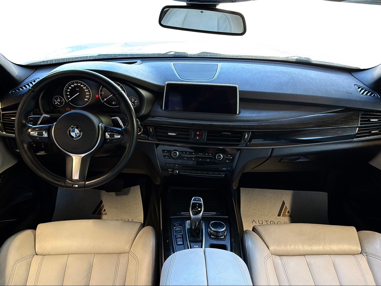 BMW X5 xDrive 30d Steptronic-image-14