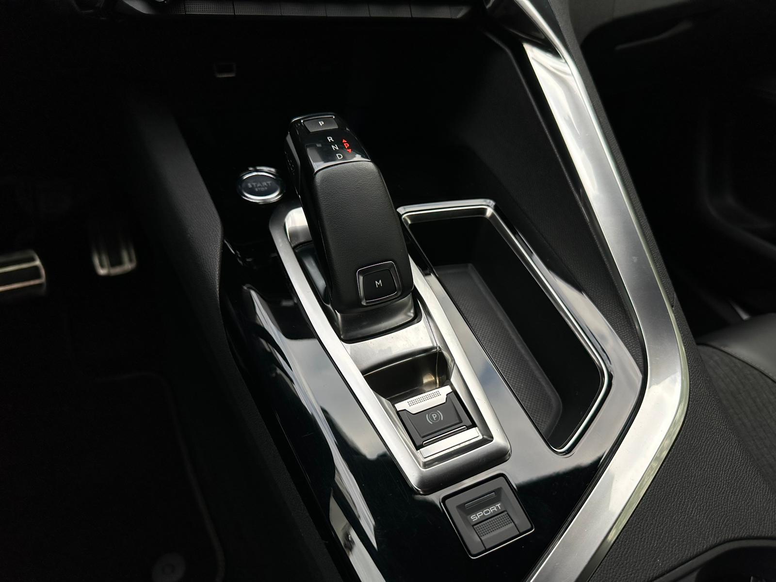 PEUGEOT 3008 1.6 THP GT Line EAT-image-19