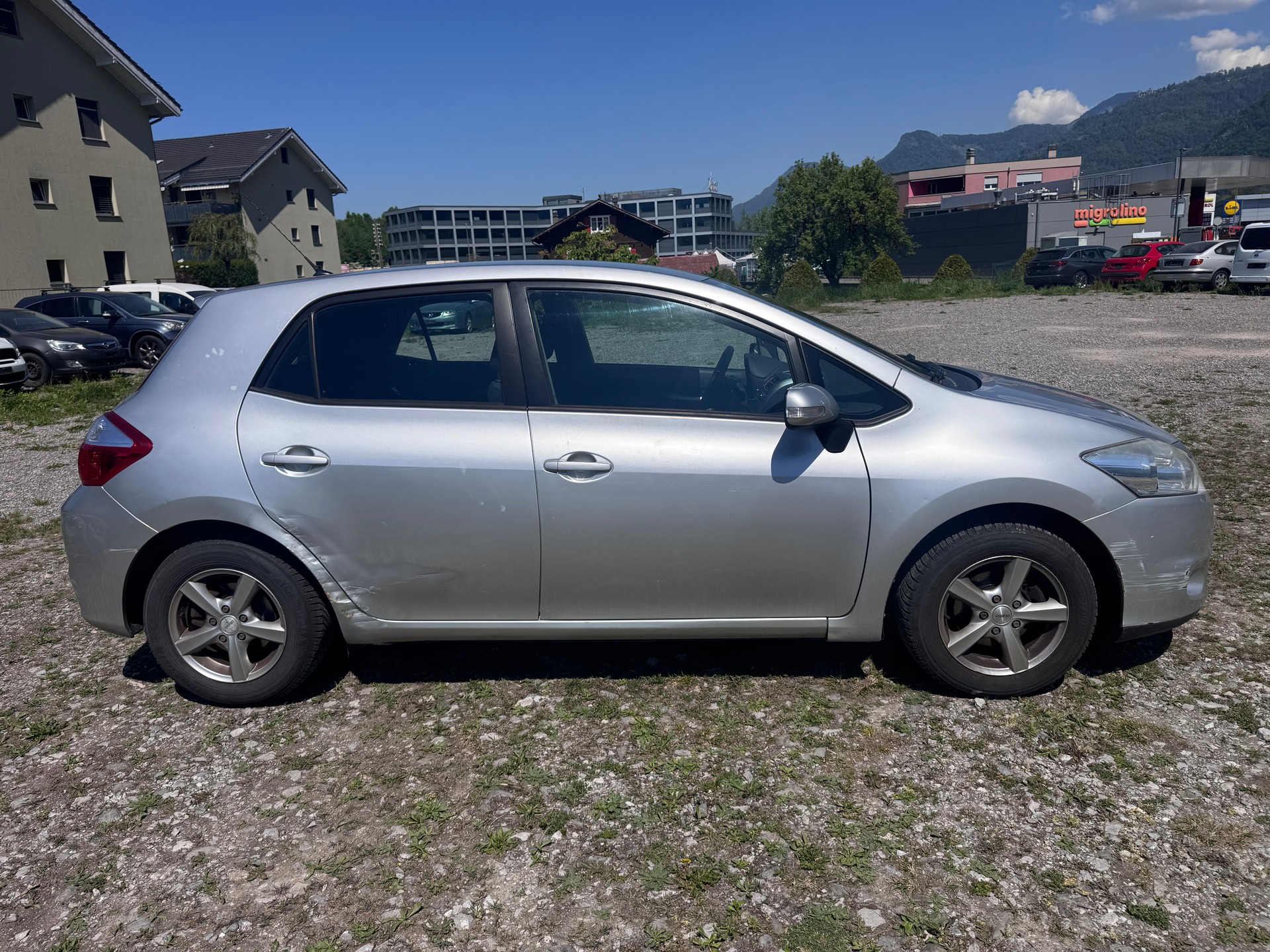 TOYOTA Auris 1.6 Linea Luna-image-3