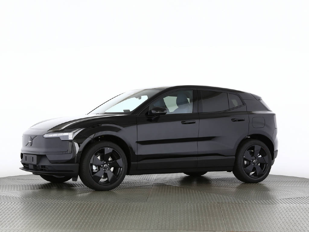 VOLVO EX 30 P5 Plus Swiss Black Edition Extended Range-image-19