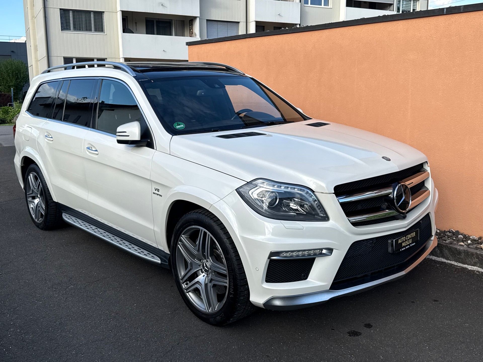 MERCEDES-BENZ GL 63 AMG 4Matic Speedshift Plus 7G-Tronic-image-8
