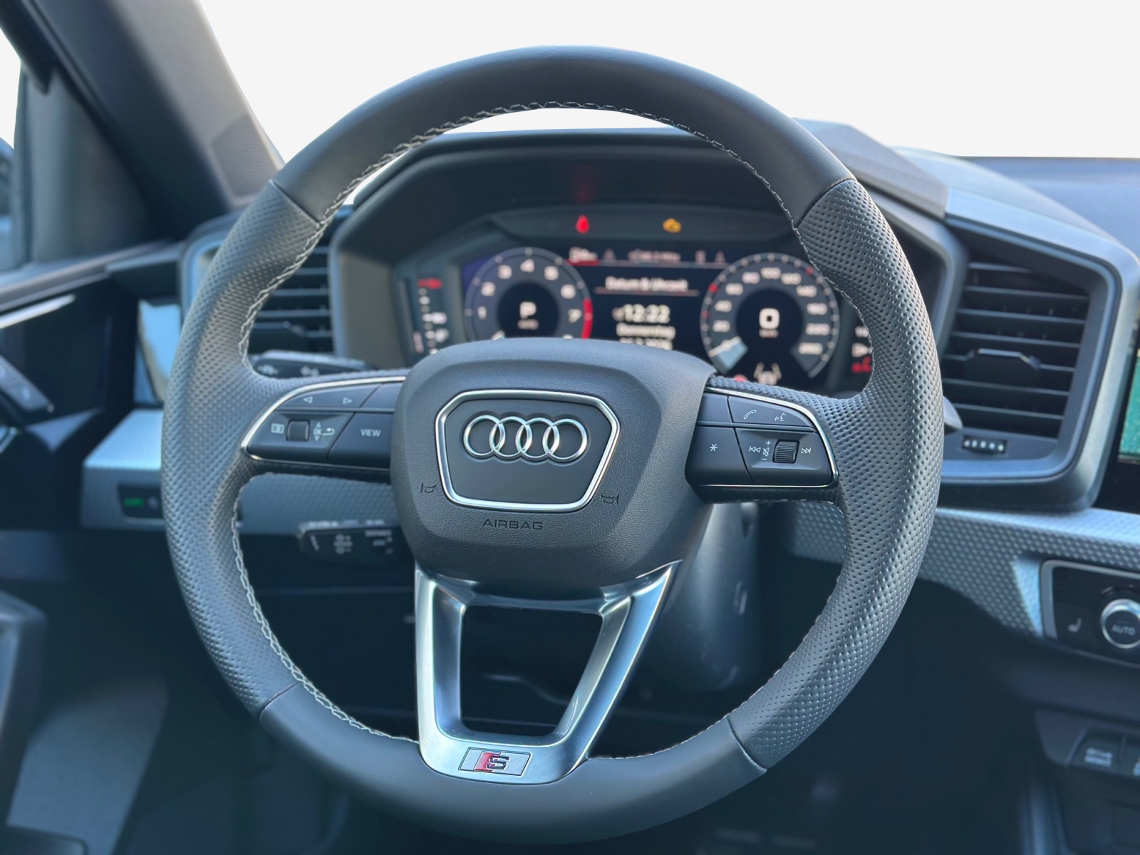 AUDI A1 Sportback 30 TFSI S Line Attraction S-tronic-image-9