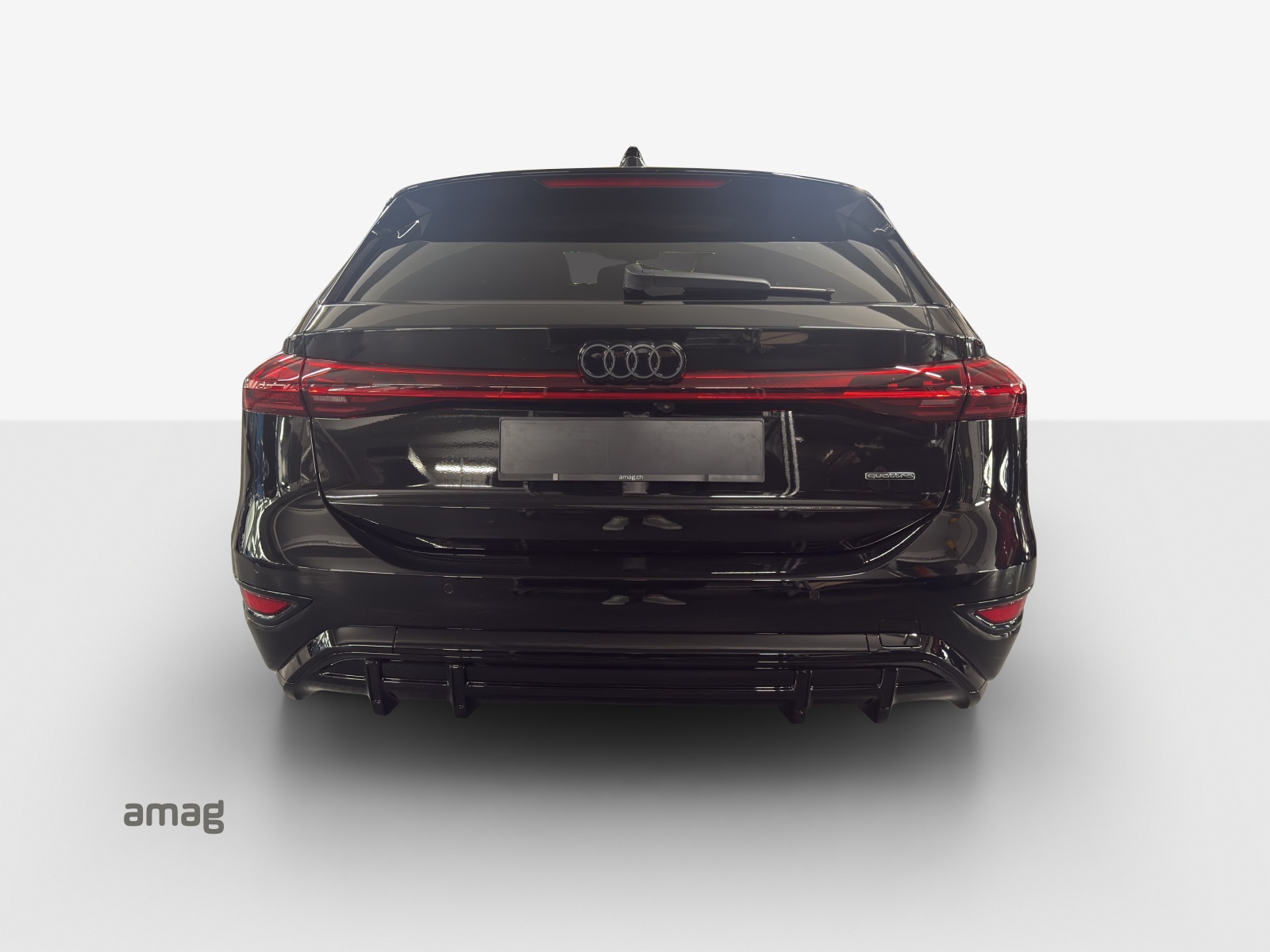 AUDI A6 Avant e-tron quattro-showroom-element-3