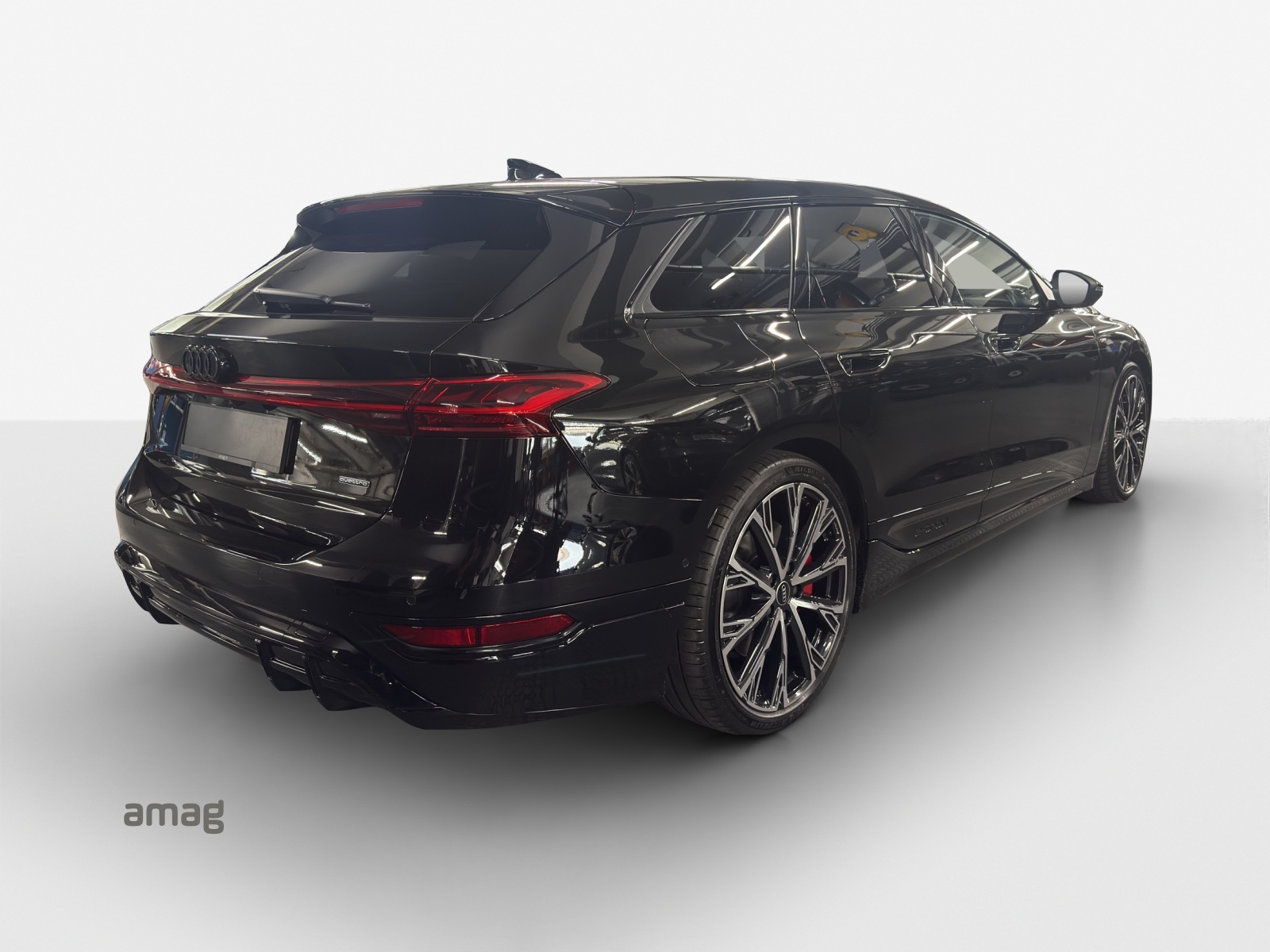 AUDI A6 Avant e-tron quattro-image-4