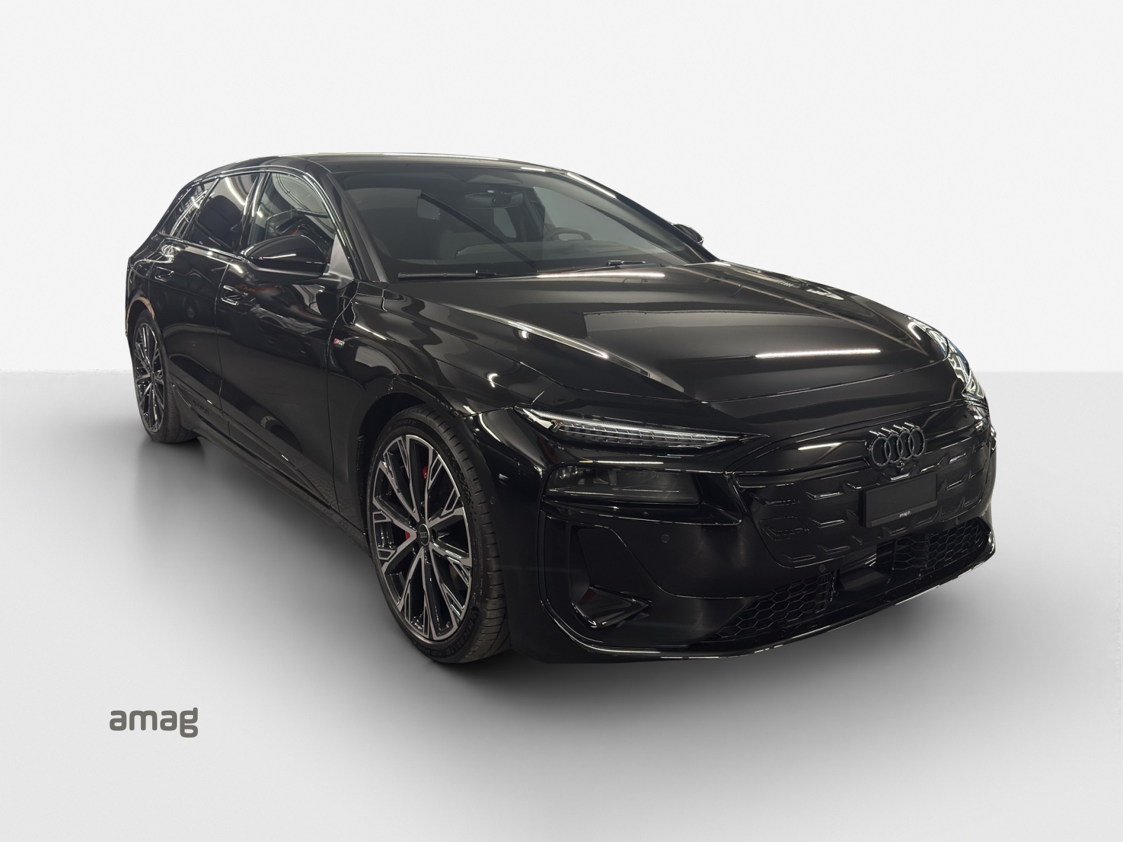 AUDI A6 Avant e-tron quattro-image-5