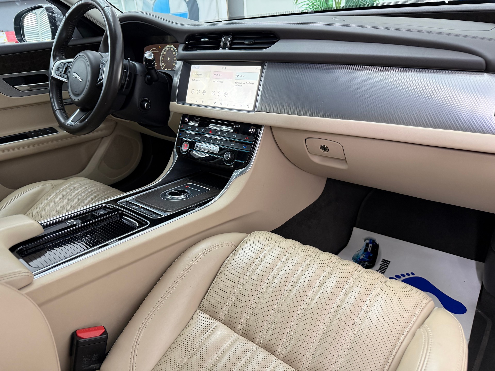JAGUAR XF Sportbrake 25d R-Sport AWD Automatic⭐️-image-17