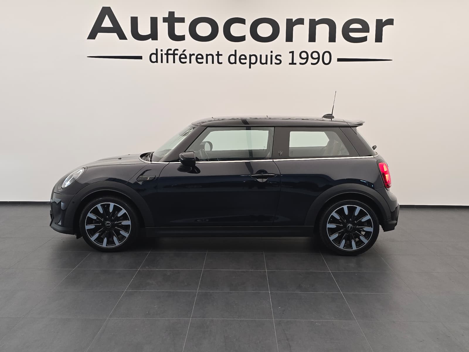 MINI Cooper S Trafalgar Edition Steptronic DKG-showroom-element-1