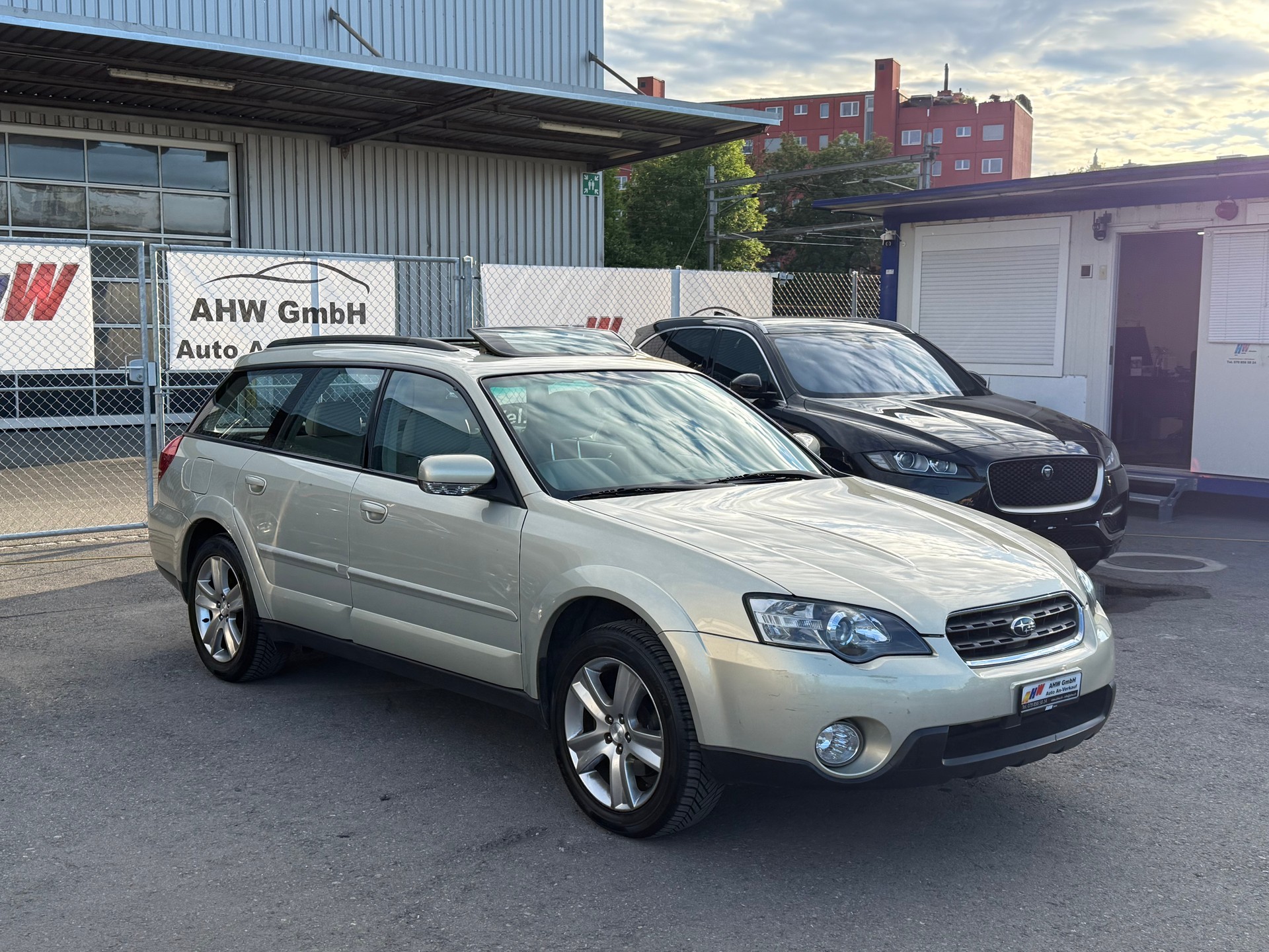 SUBARU Outback 3.0R AWD H6 Automatic / Frisch ab MFK / 1.Hand / Leder / Panoramadach / Sitzheizung-image-2