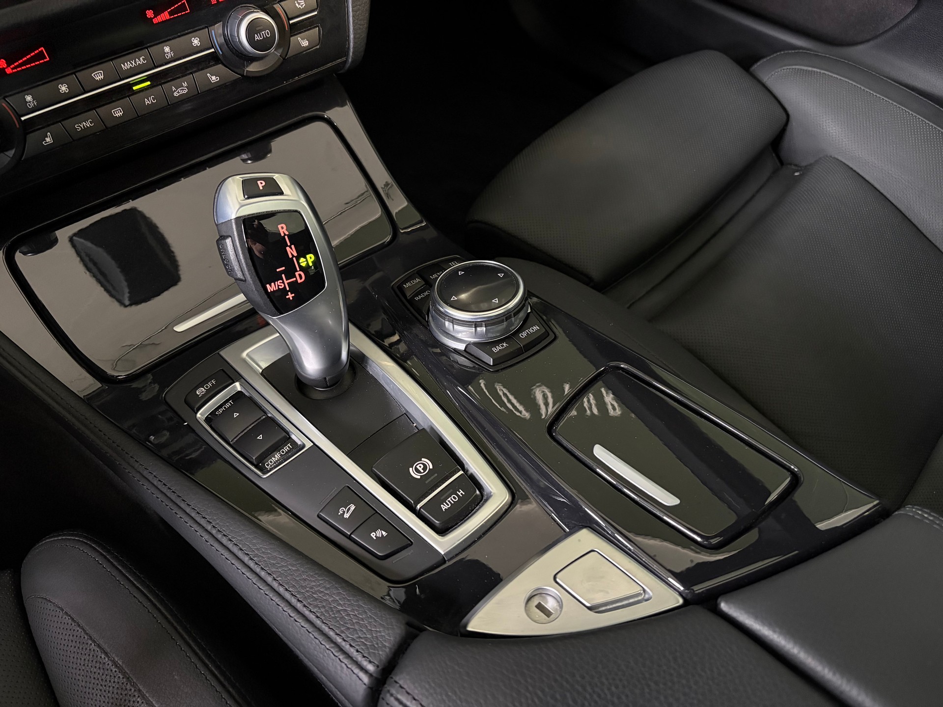 BMW 535d Touring xDrive Steptronic*M-Sport*Ab MFK-image-22