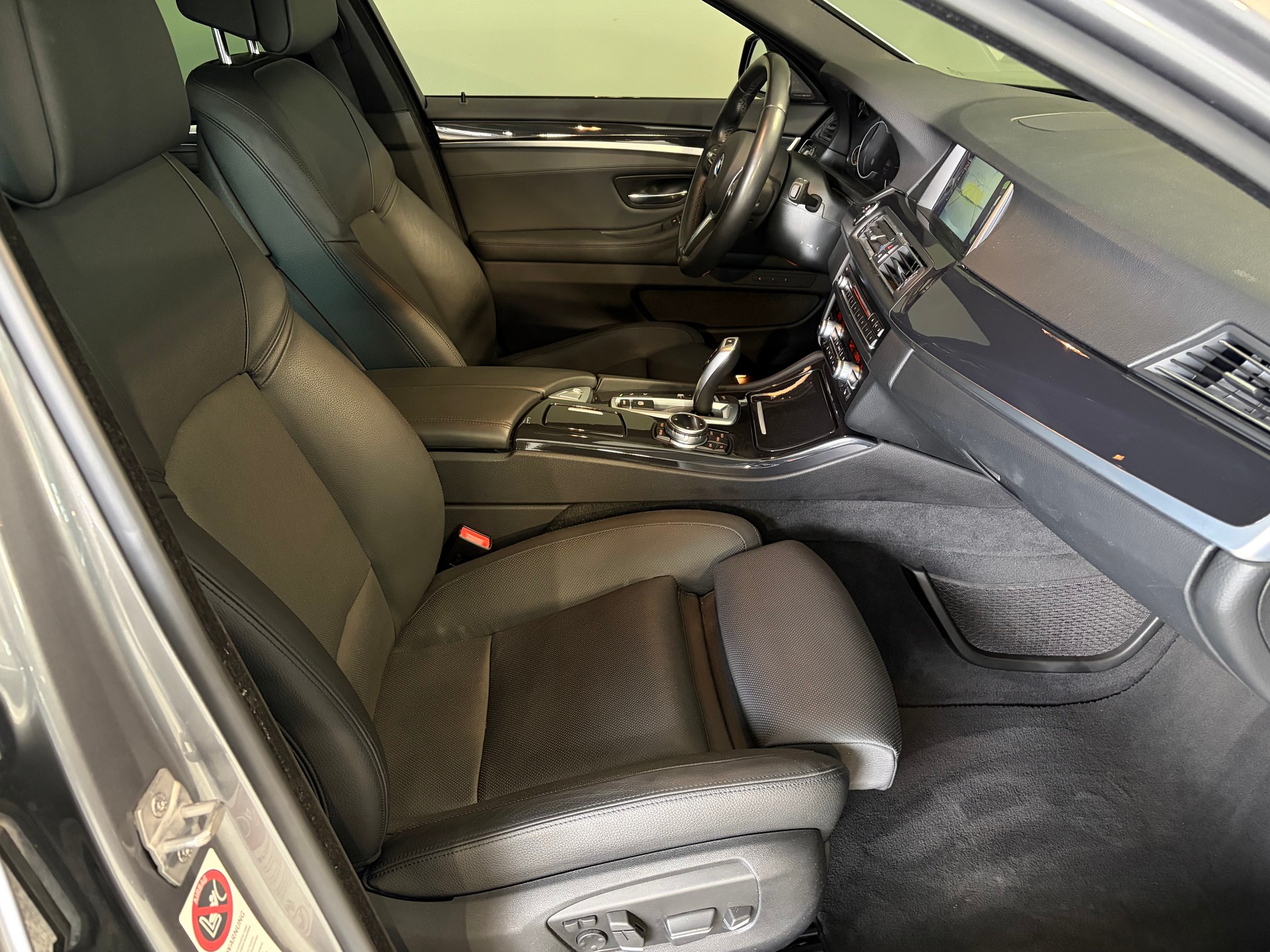BMW 535d Touring xDrive Steptronic*M-Sport*Ab MFK-image-8