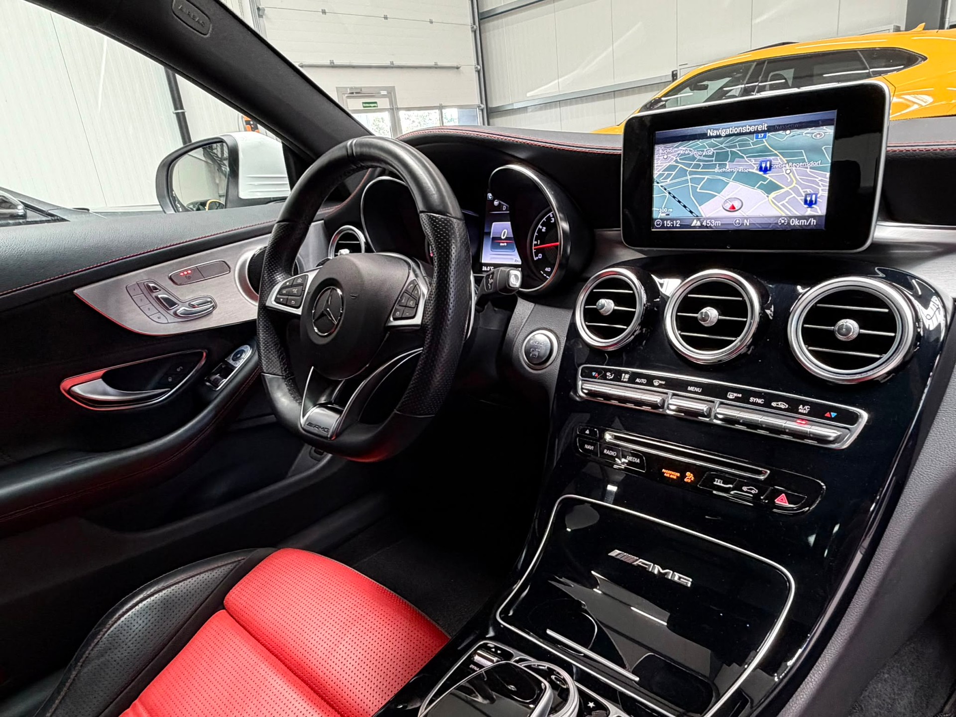 MERCEDES-BENZ C 63 AMG Speedshift-image-28