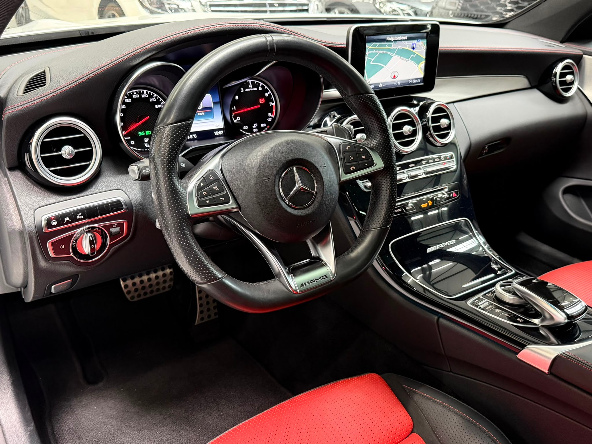 MERCEDES-BENZ C 63 AMG Speedshift-image-20
