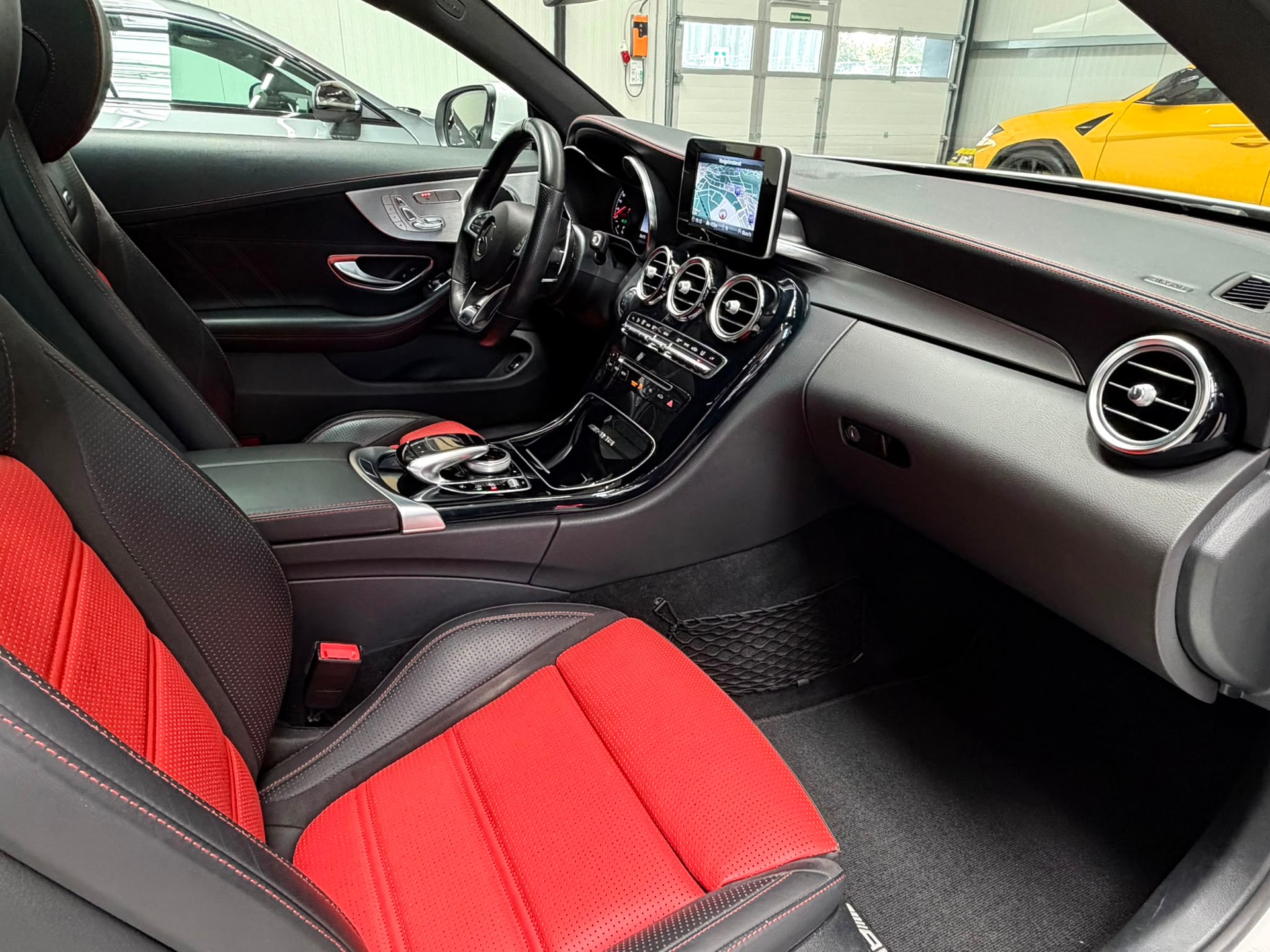 MERCEDES-BENZ C 63 AMG Speedshift-image-27