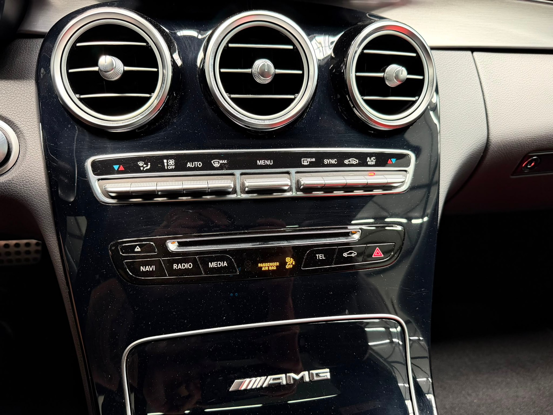 MERCEDES-BENZ C 63 AMG Speedshift-image-18