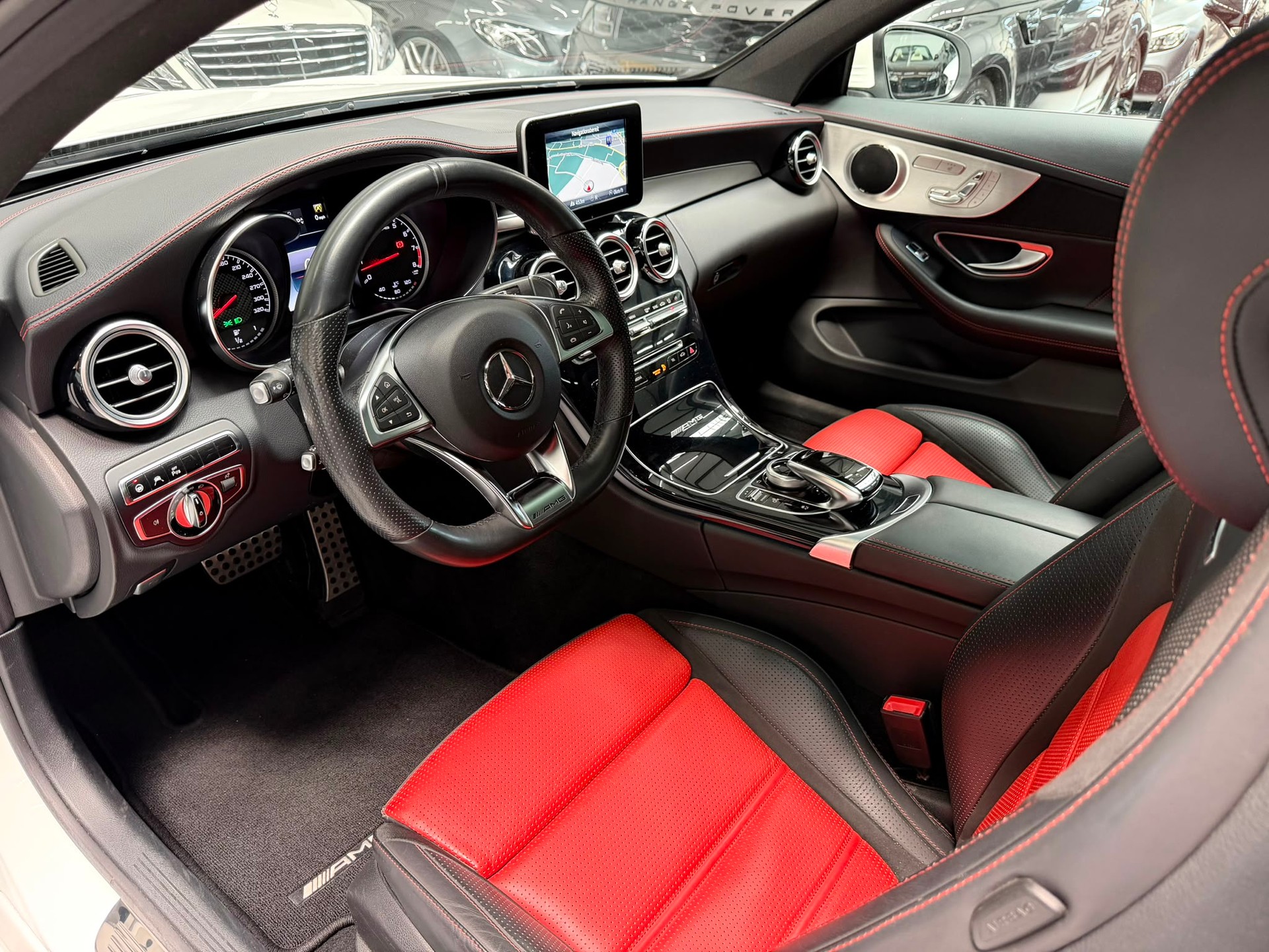 MERCEDES-BENZ C 63 AMG Speedshift-image-19