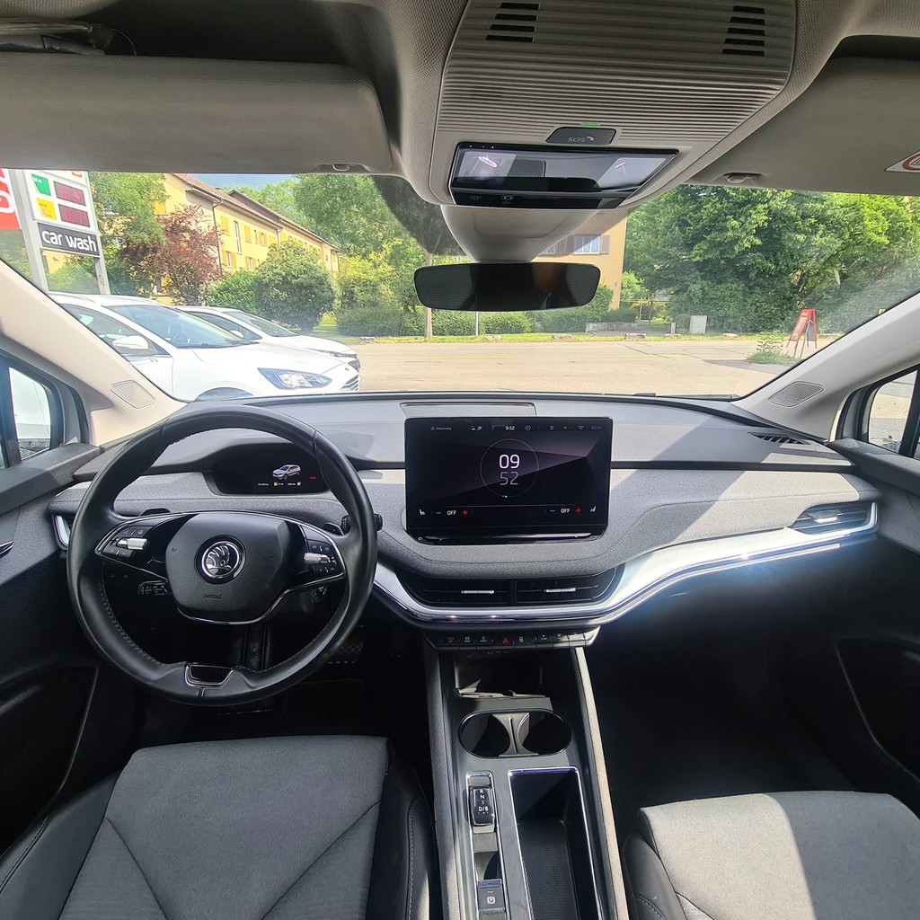 SKODA Enyaq iV 80x ** Teil-Leder ** 265 PS ** Paket Family Plus ** Paket Licht & Sicht ** Conv.Paket **-image-9