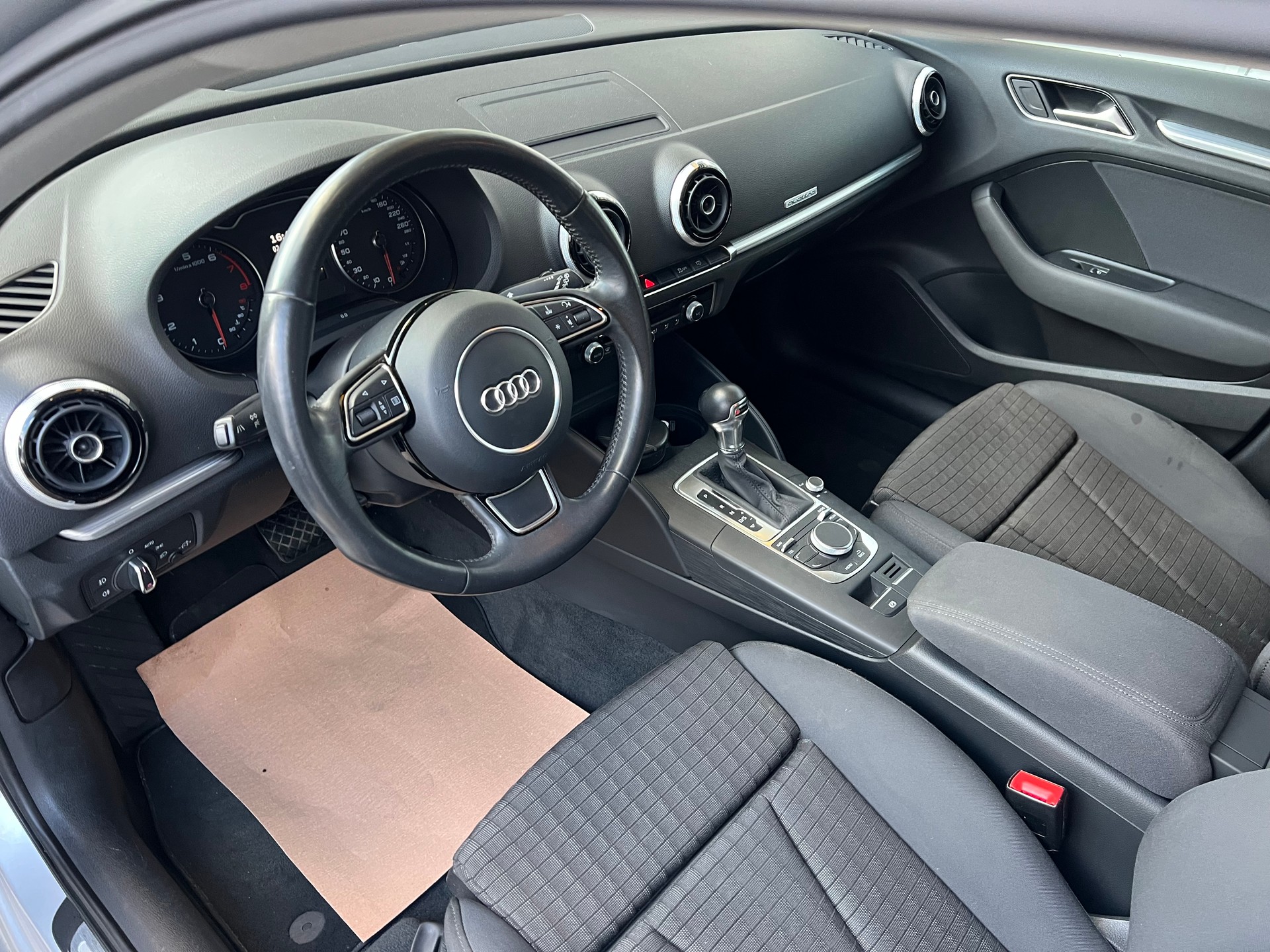 AUDI A3 Sportback 1.8 TFSI Ambition 4x4 *** Navigation * Tempomat * MFK 16.01.2026 * 1 Jahr Garantie möglich ***-image-13