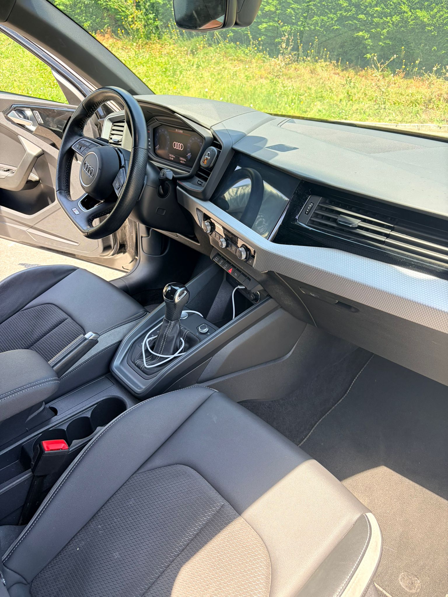 AUDI 1.5 35 TFSI City Carver-image-9